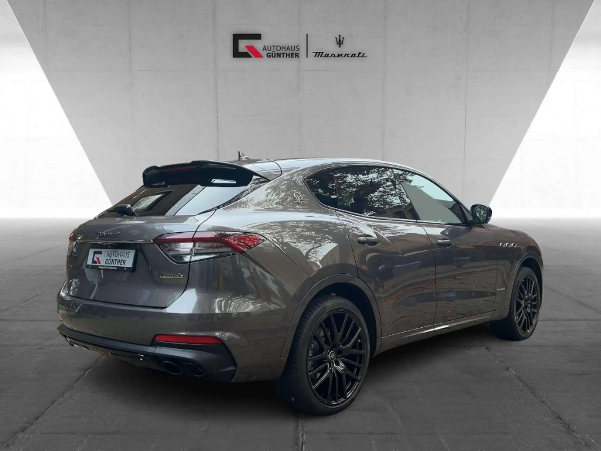 Maserati - Levante