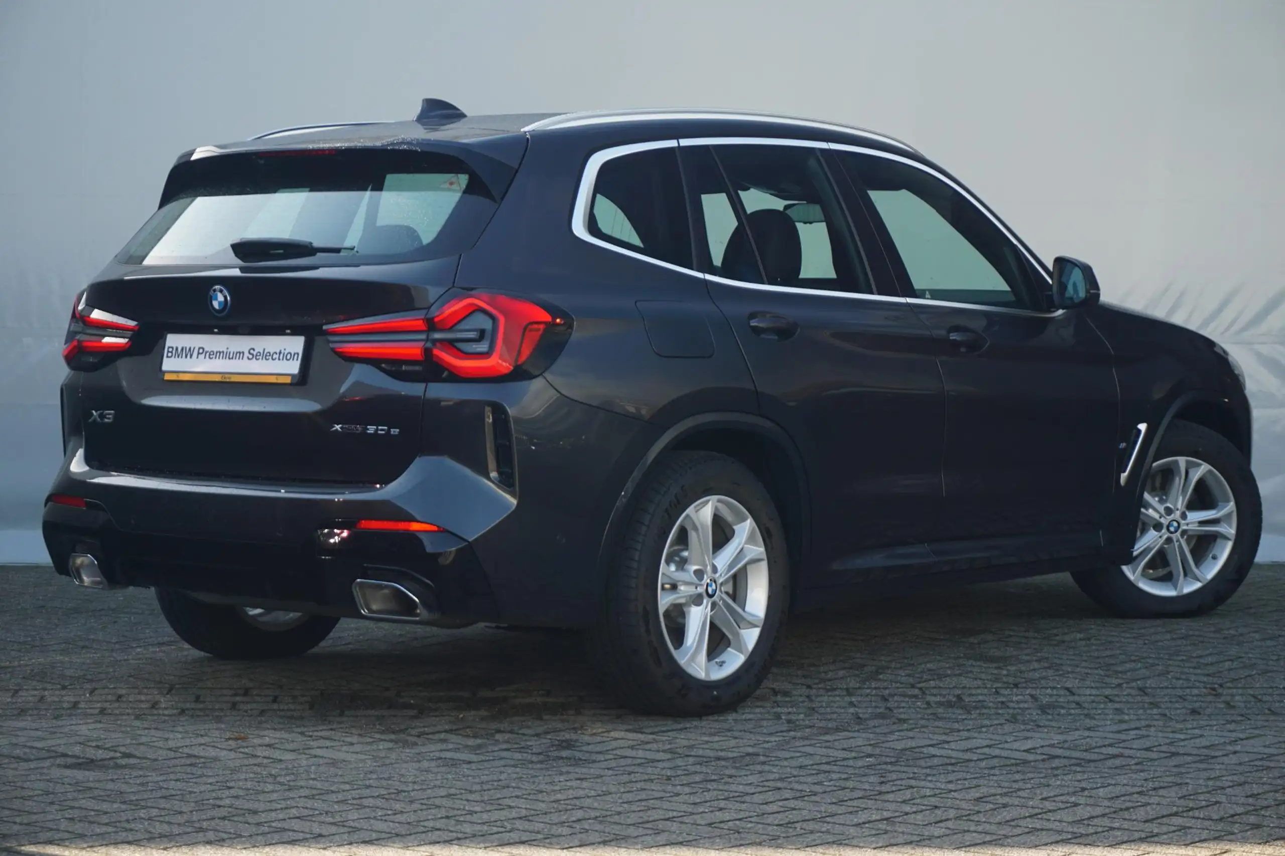 BMW - X3