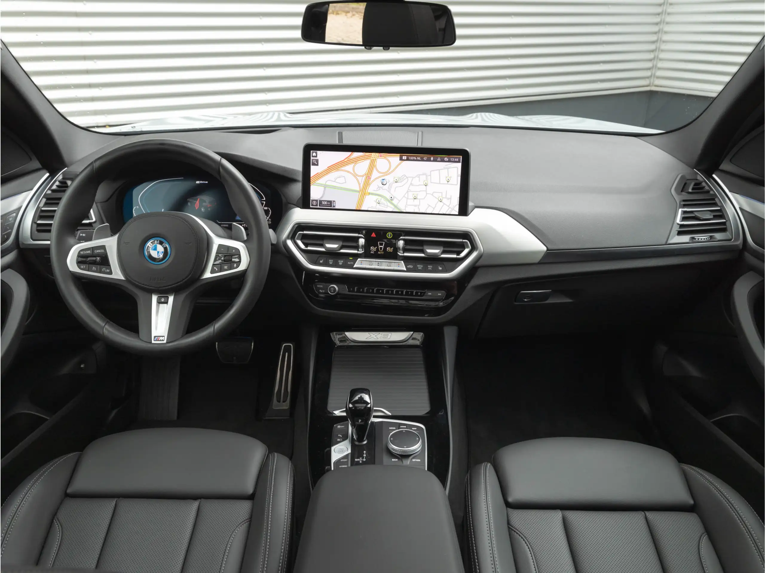 BMW - X3