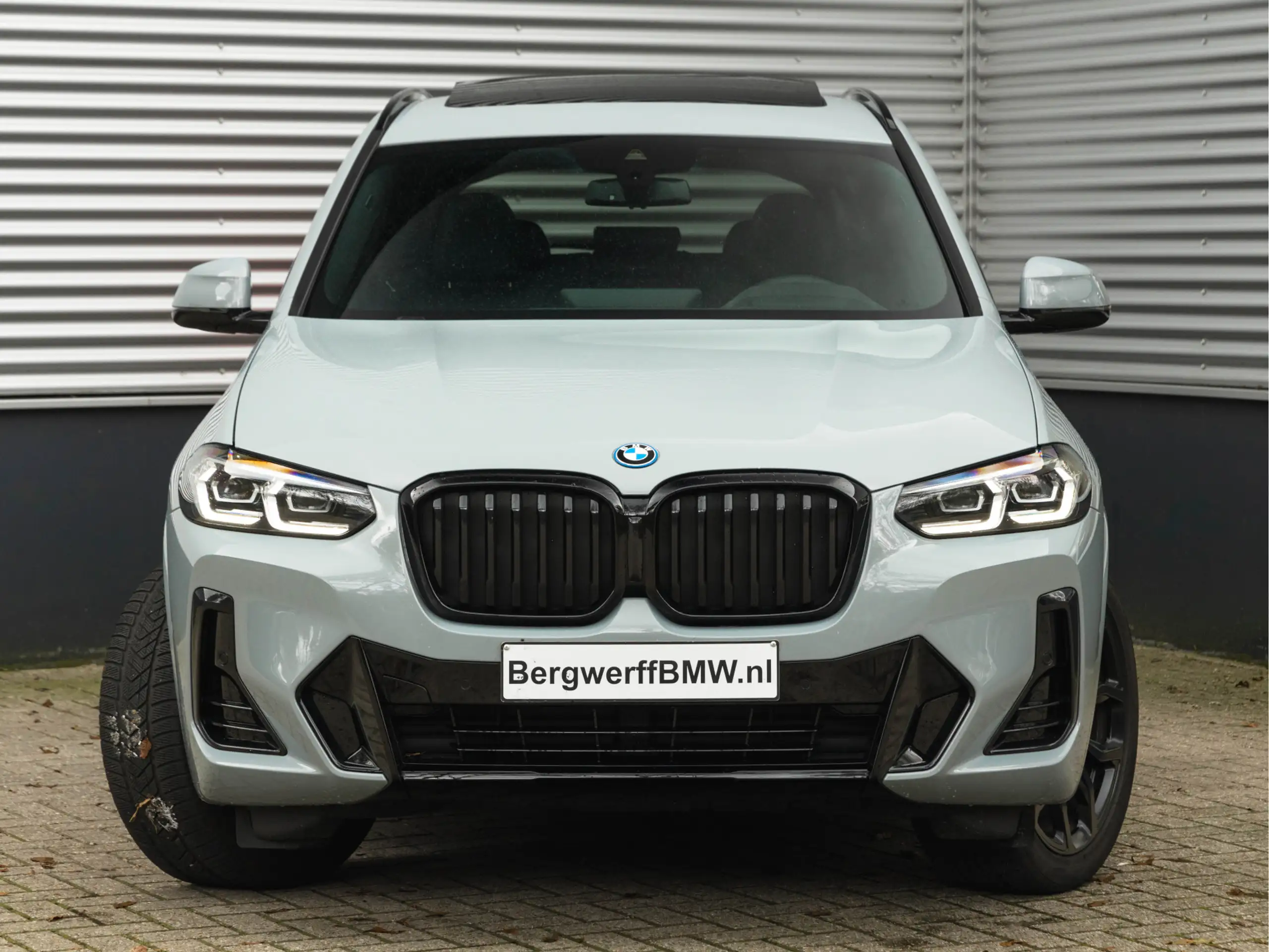 BMW - X3