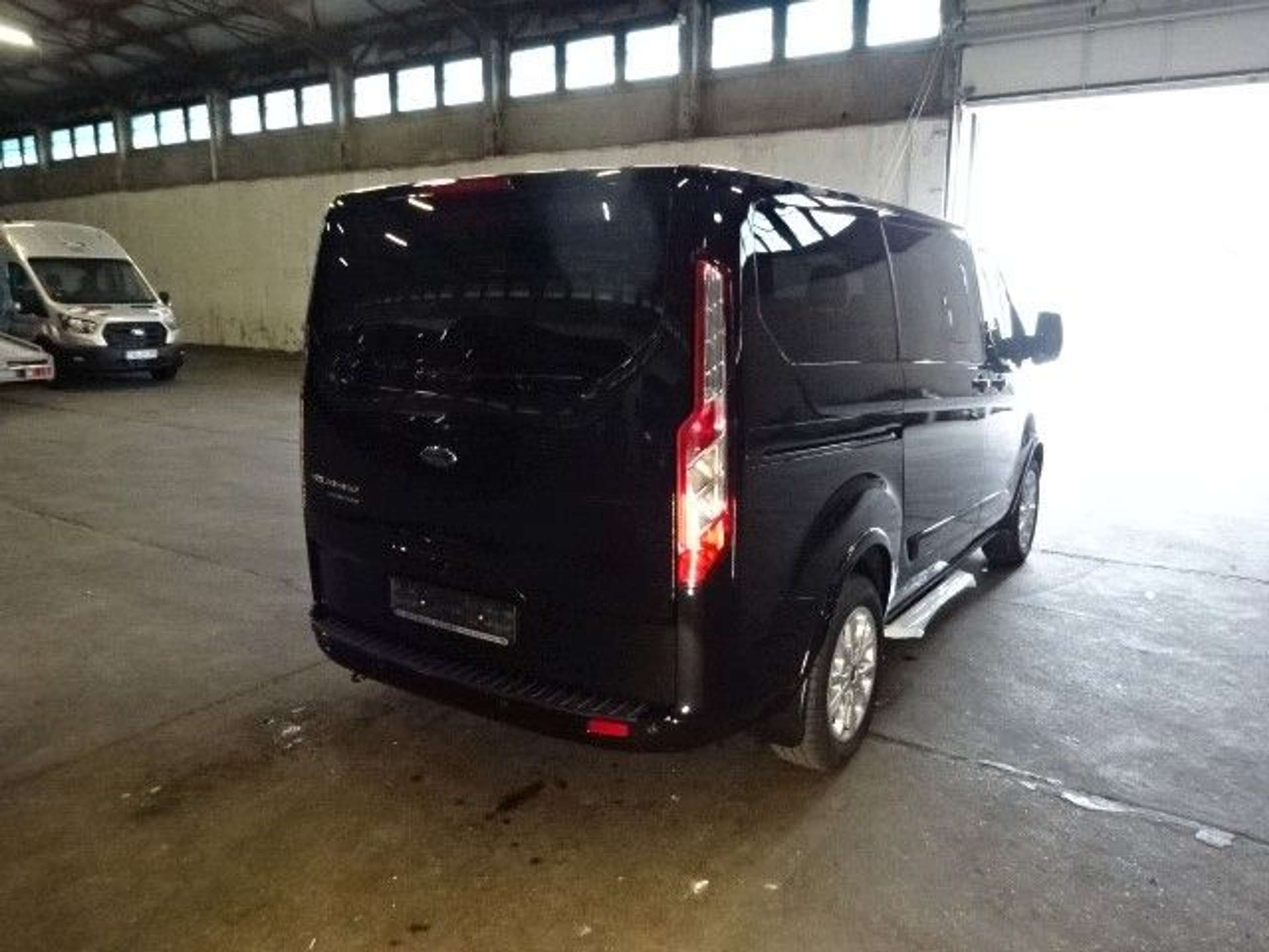 Ford - Tourneo Custom