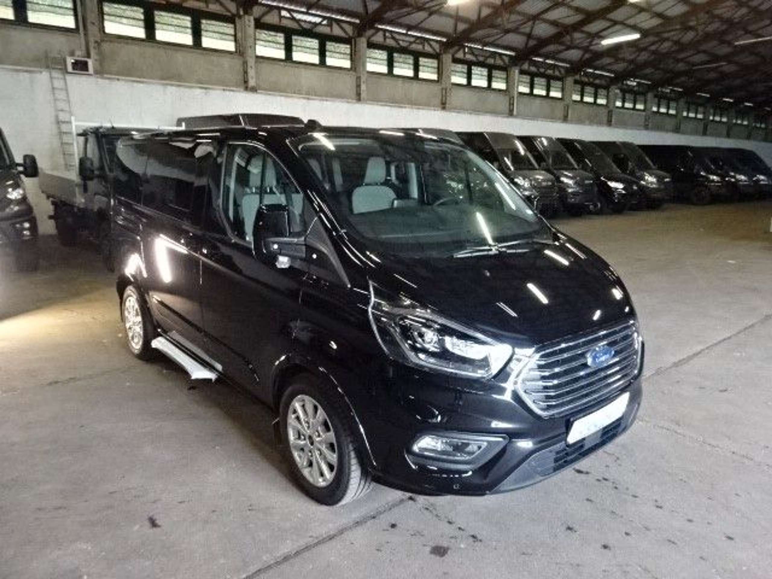 Ford - Tourneo Custom