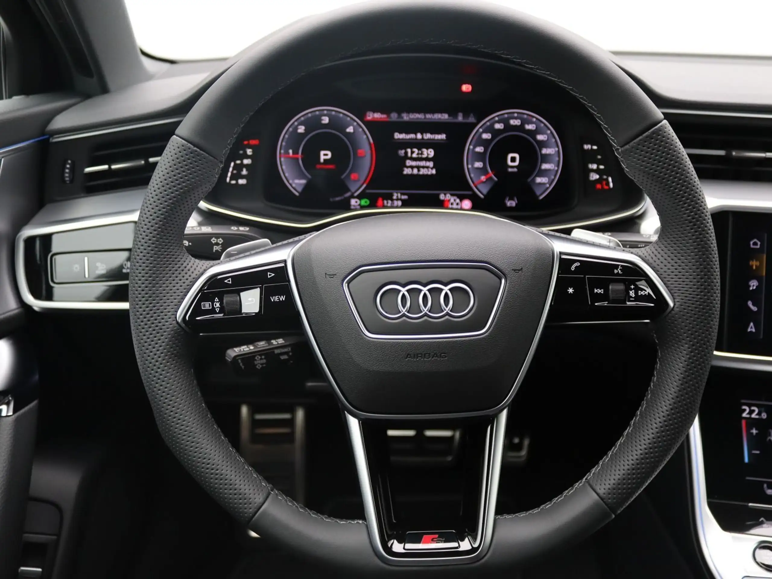 Audi - A6