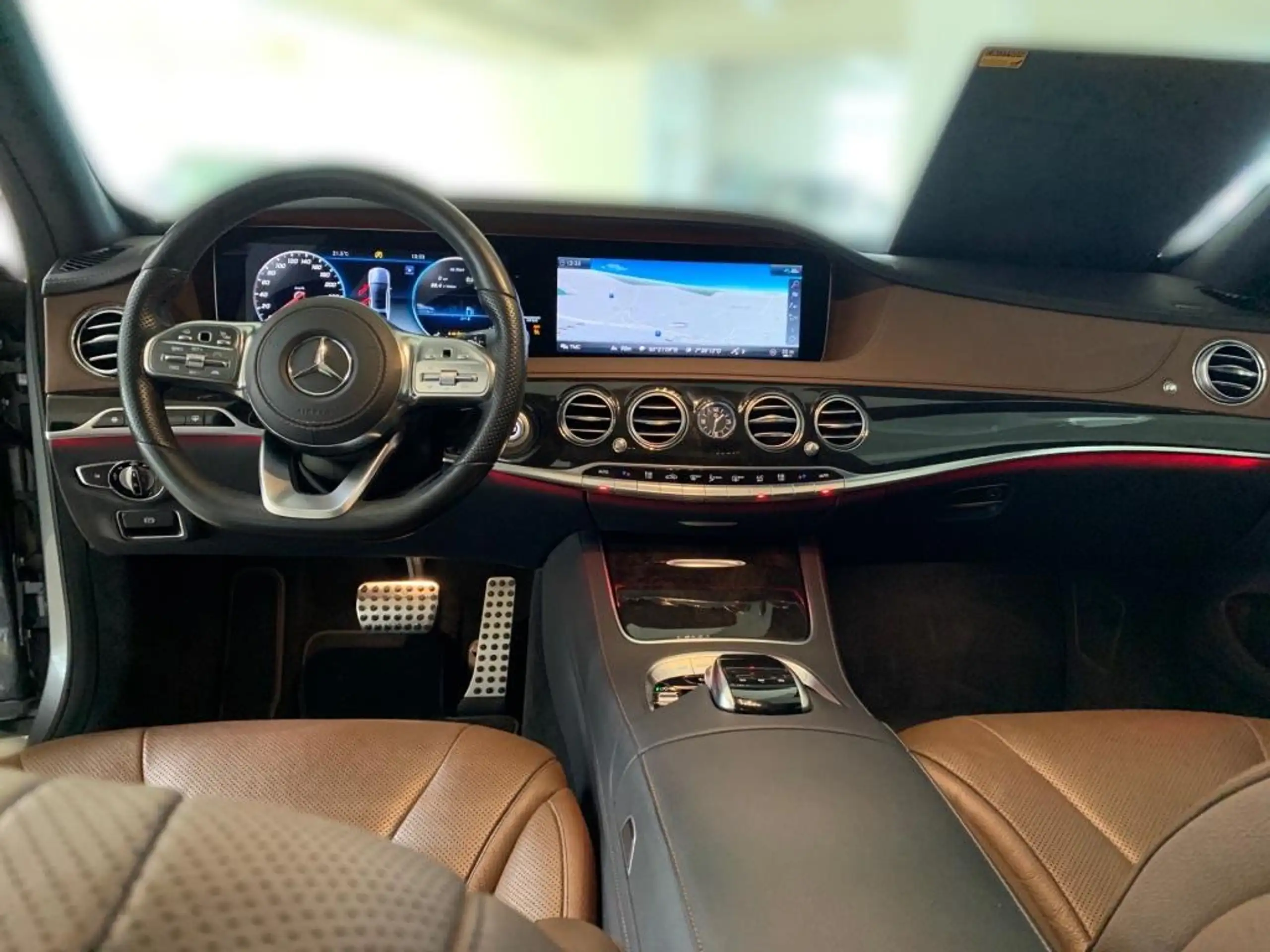 Mercedes-Benz - S 400