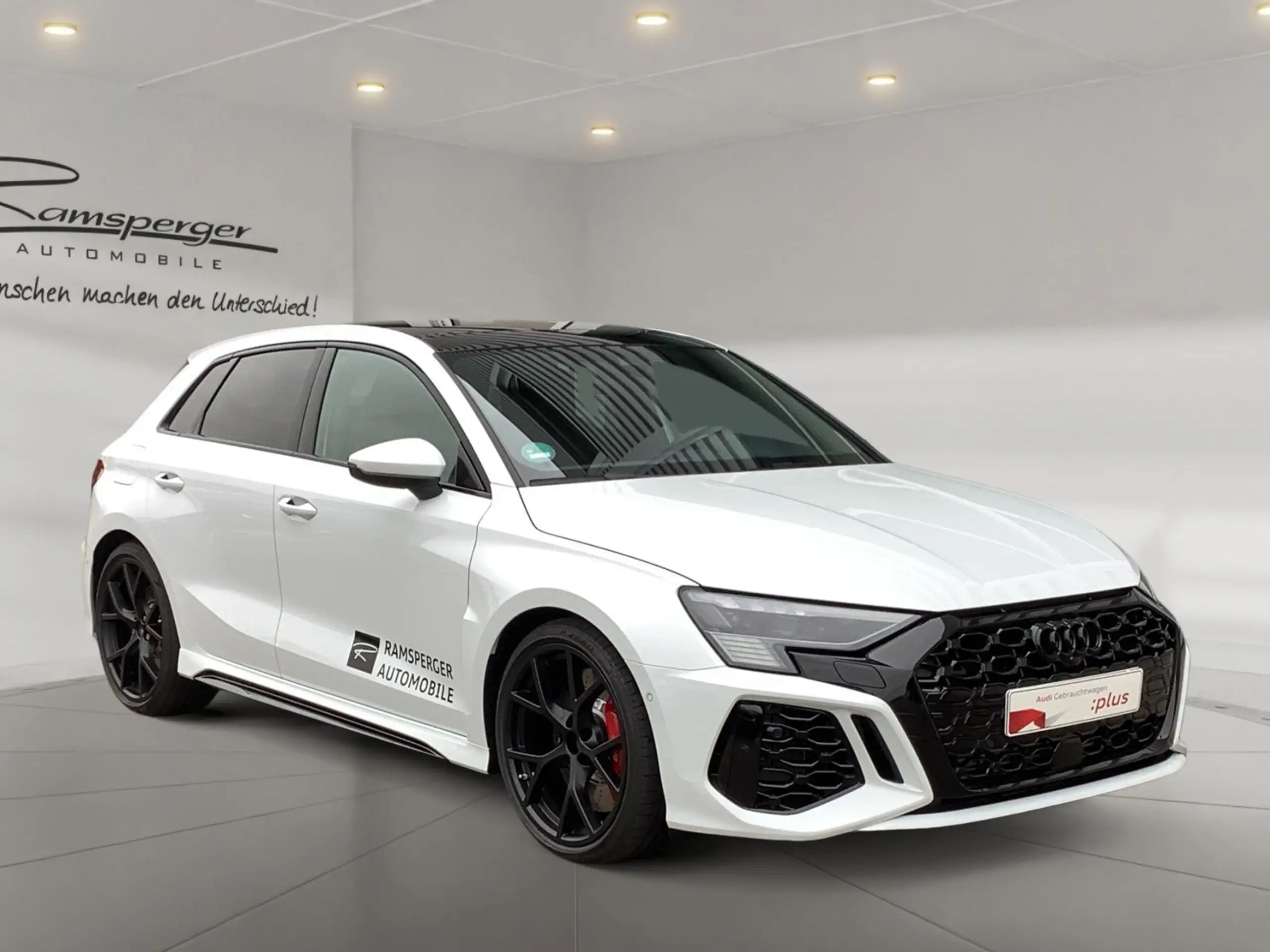 Audi - RS3