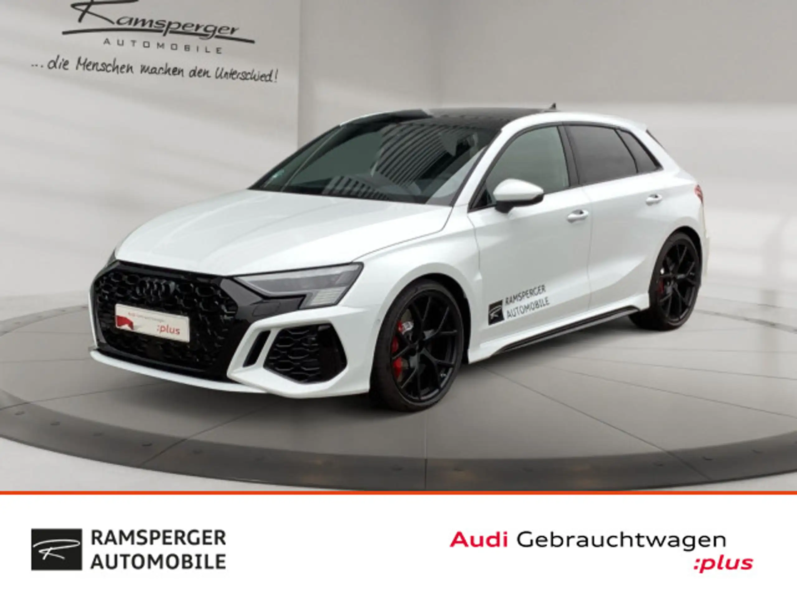 Audi - RS3