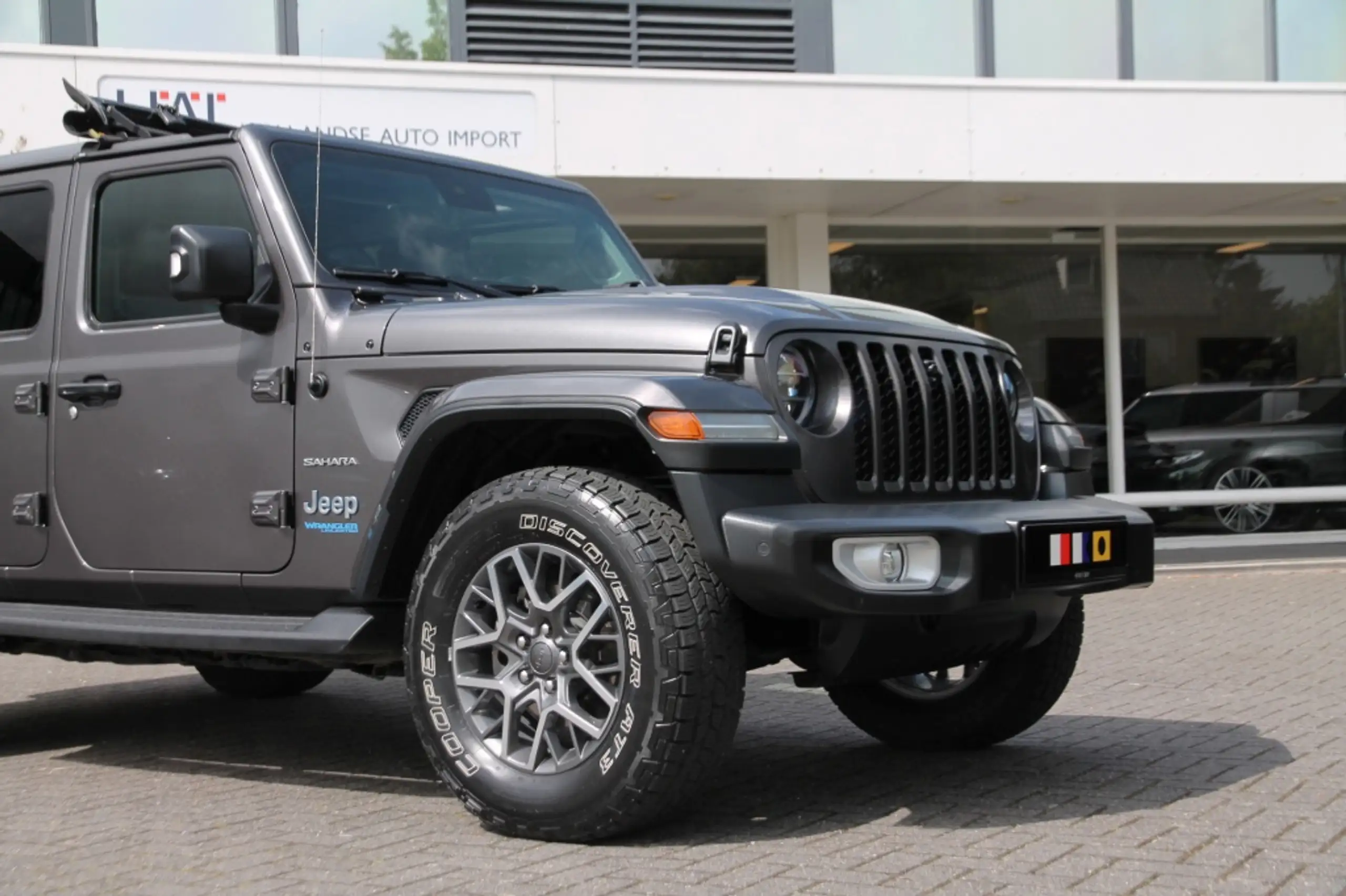 Jeep - Wrangler