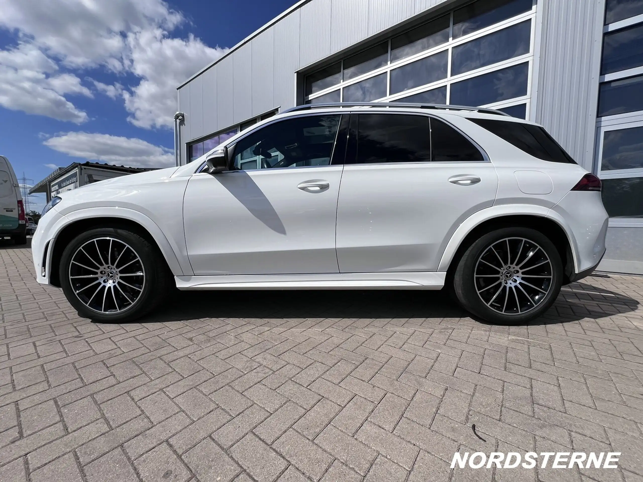 Mercedes-Benz - GLE 350