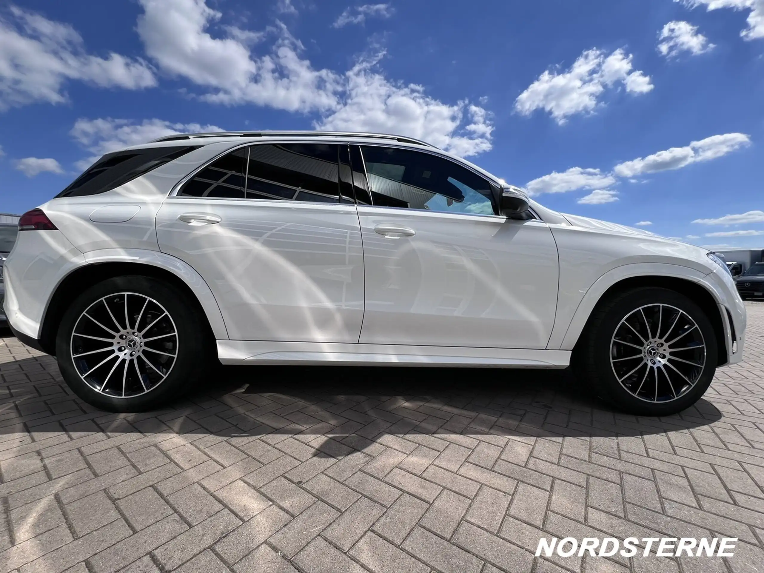 Mercedes-Benz - GLE 350