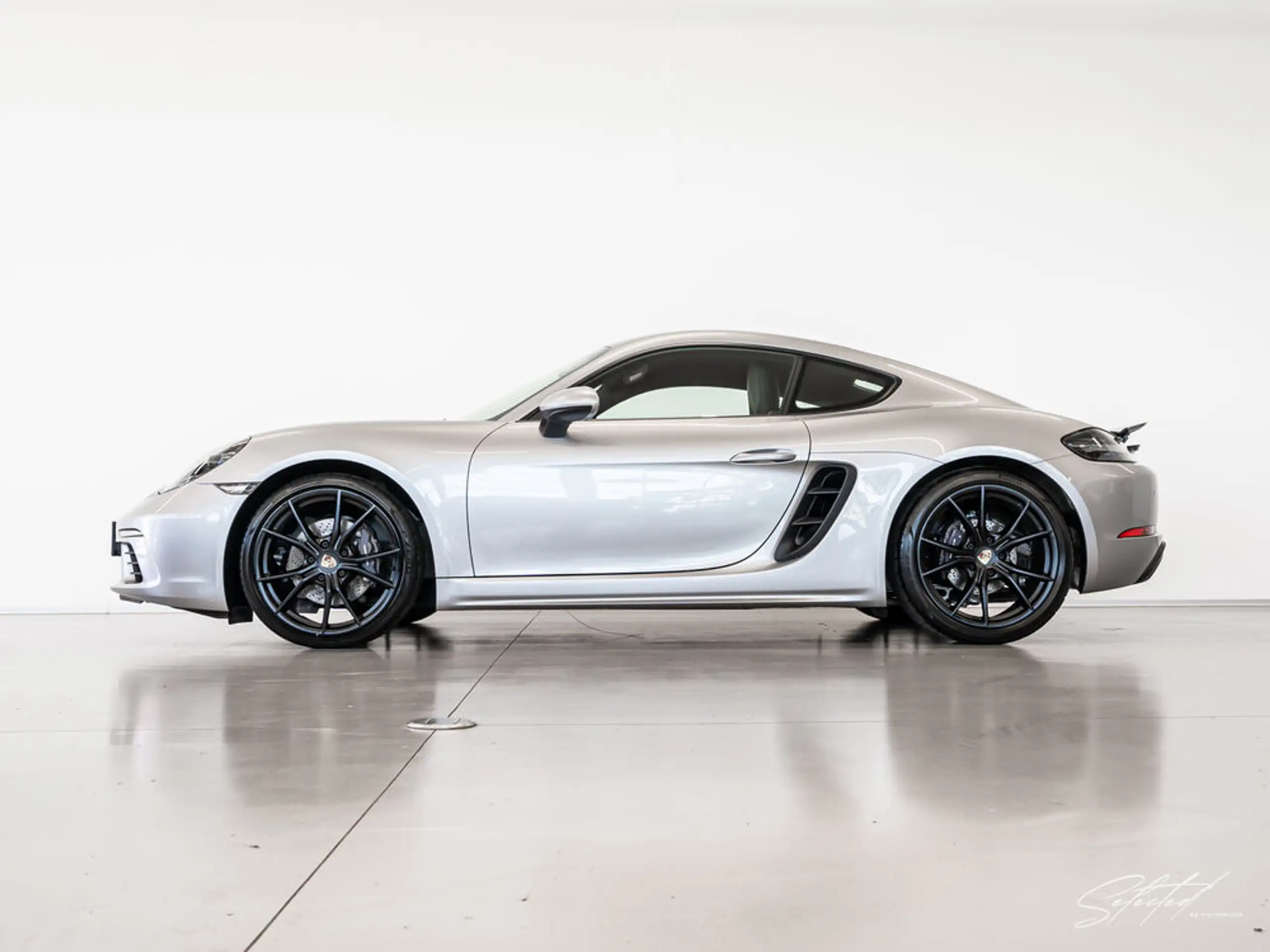 Porsche - Cayman