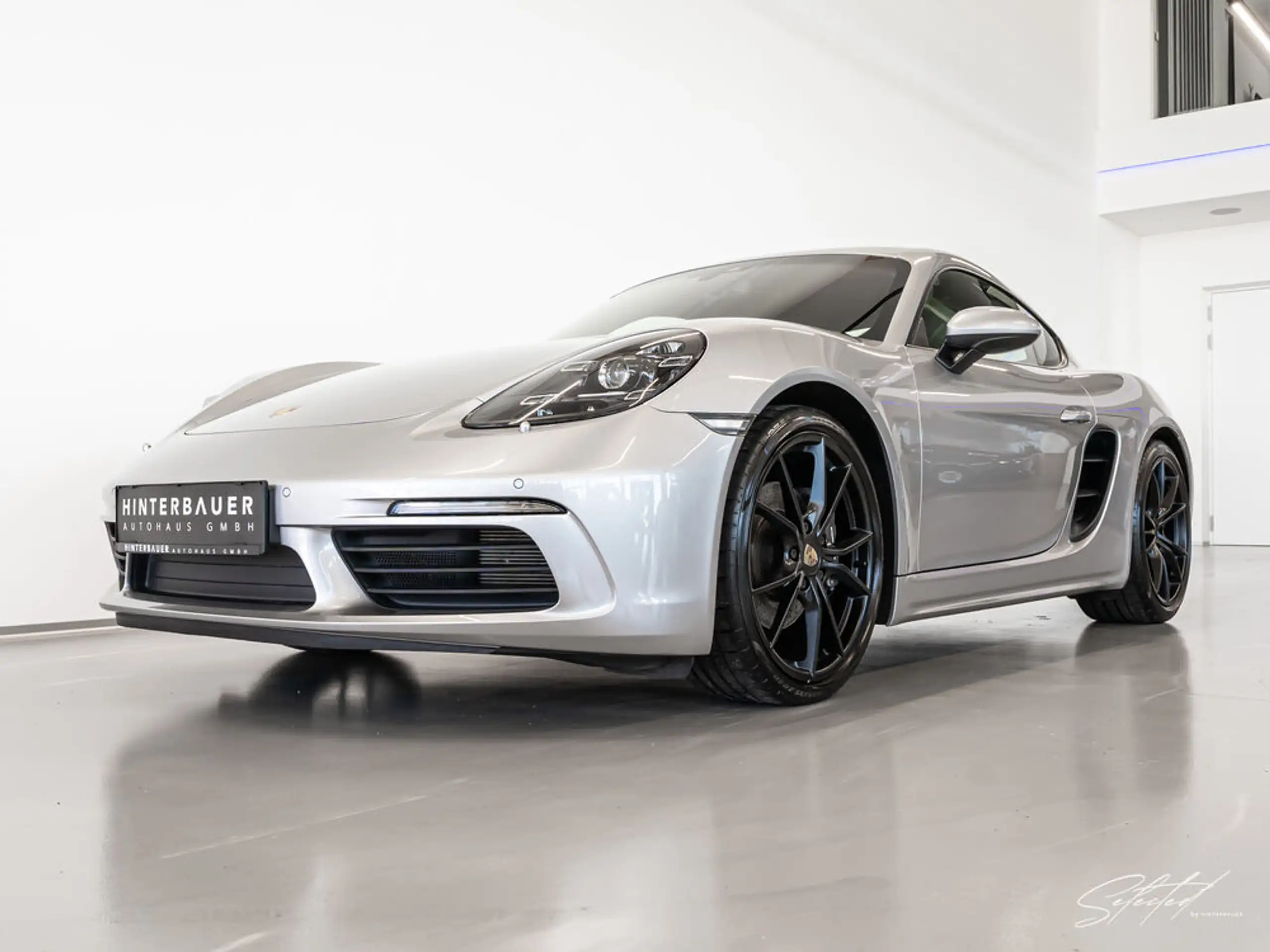 Porsche - Cayman