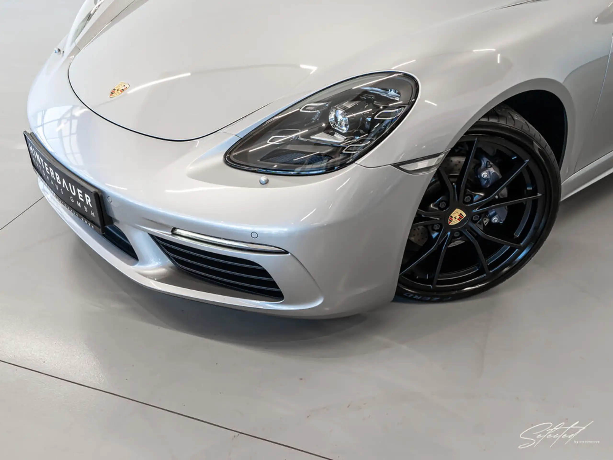 Porsche - Cayman