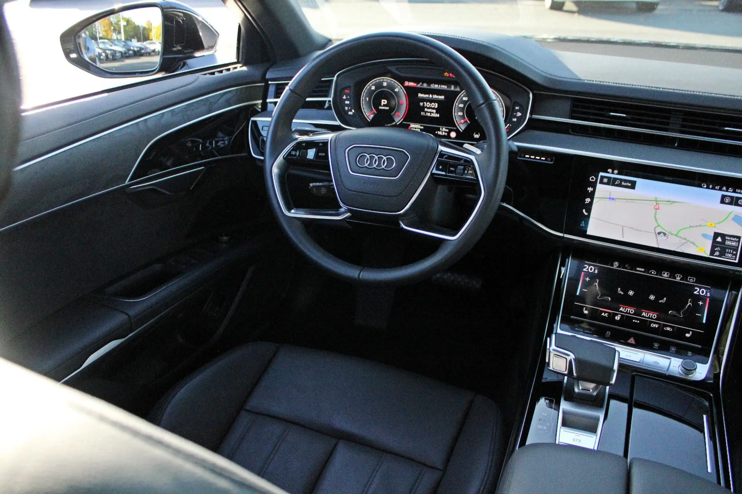 Audi - A8