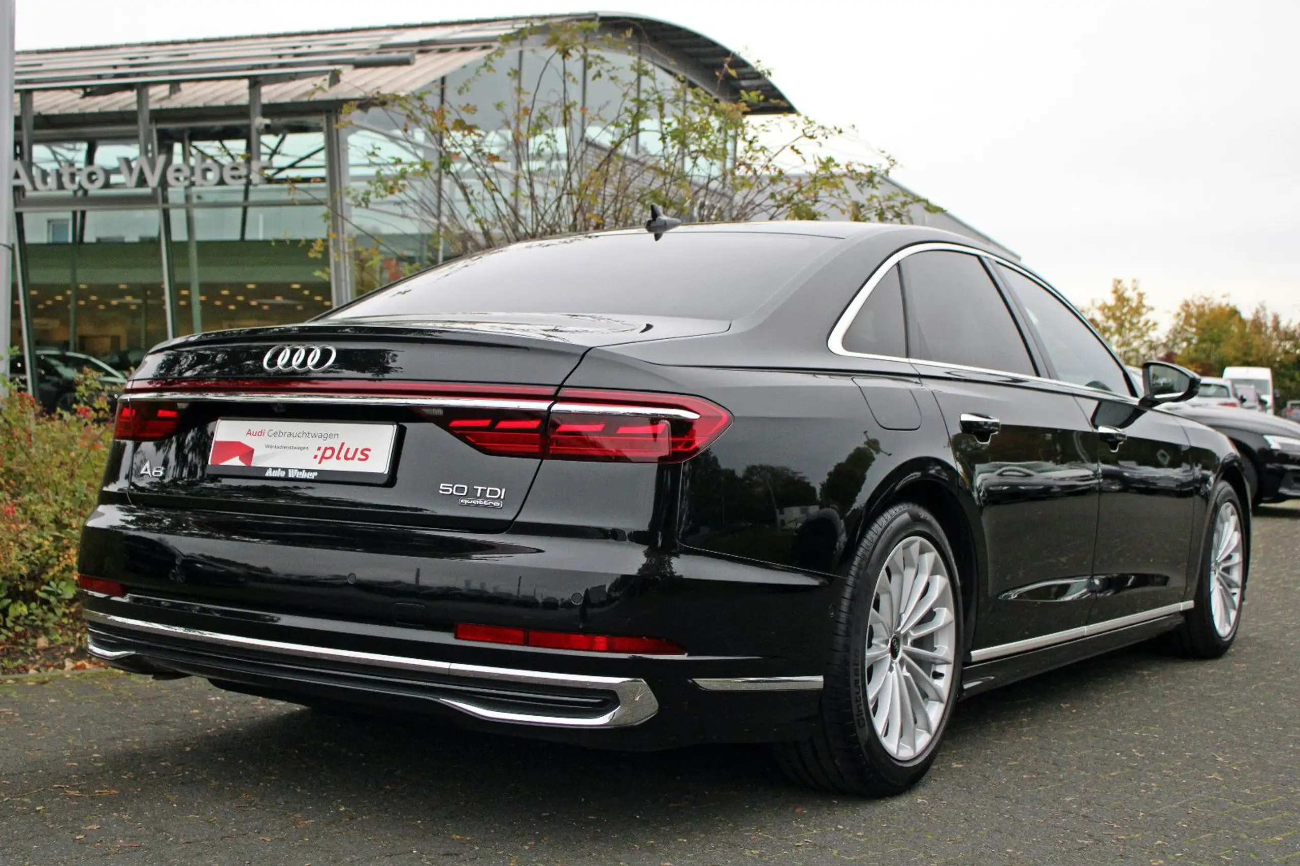 Audi - A8