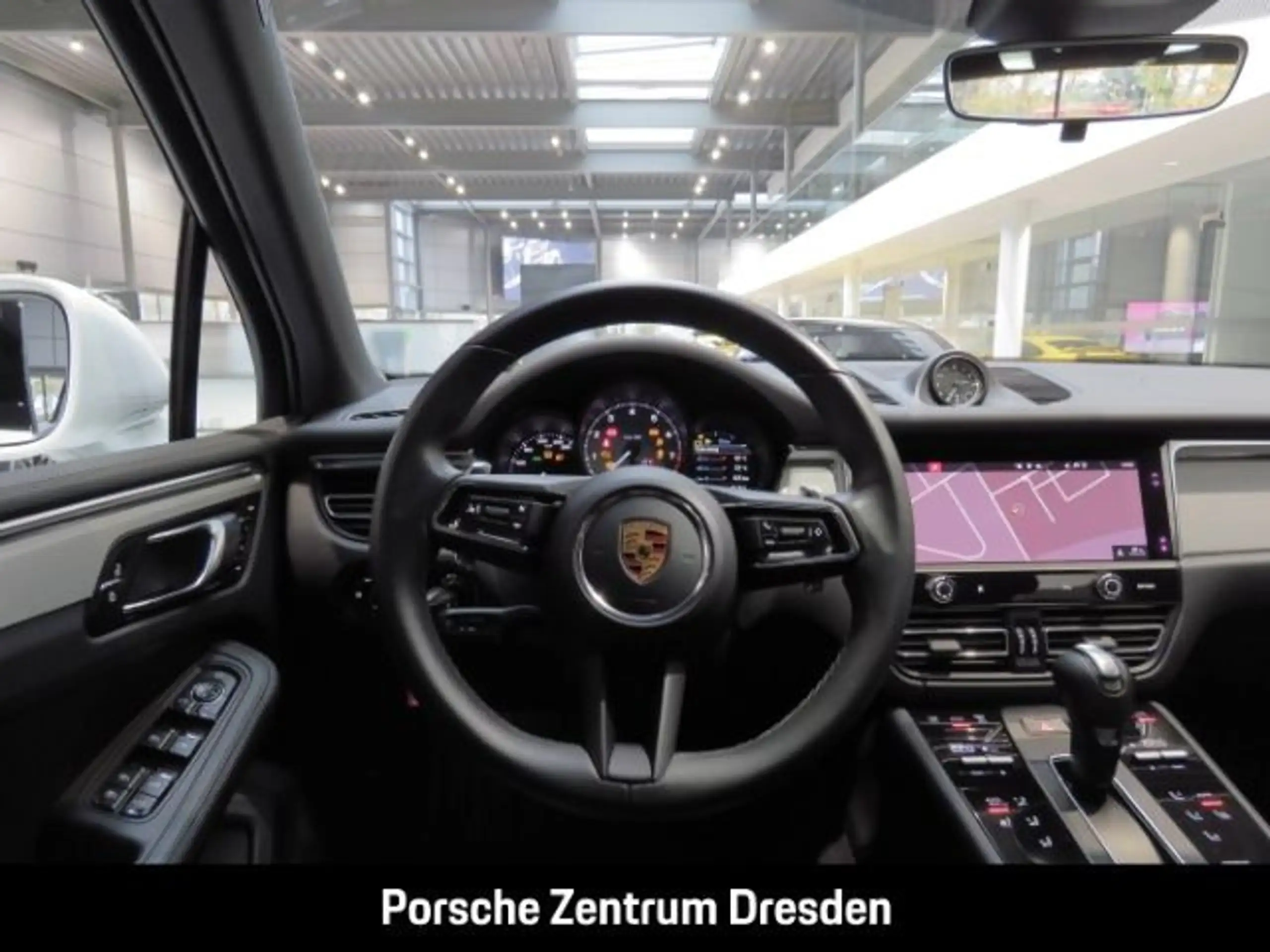 Porsche - Macan