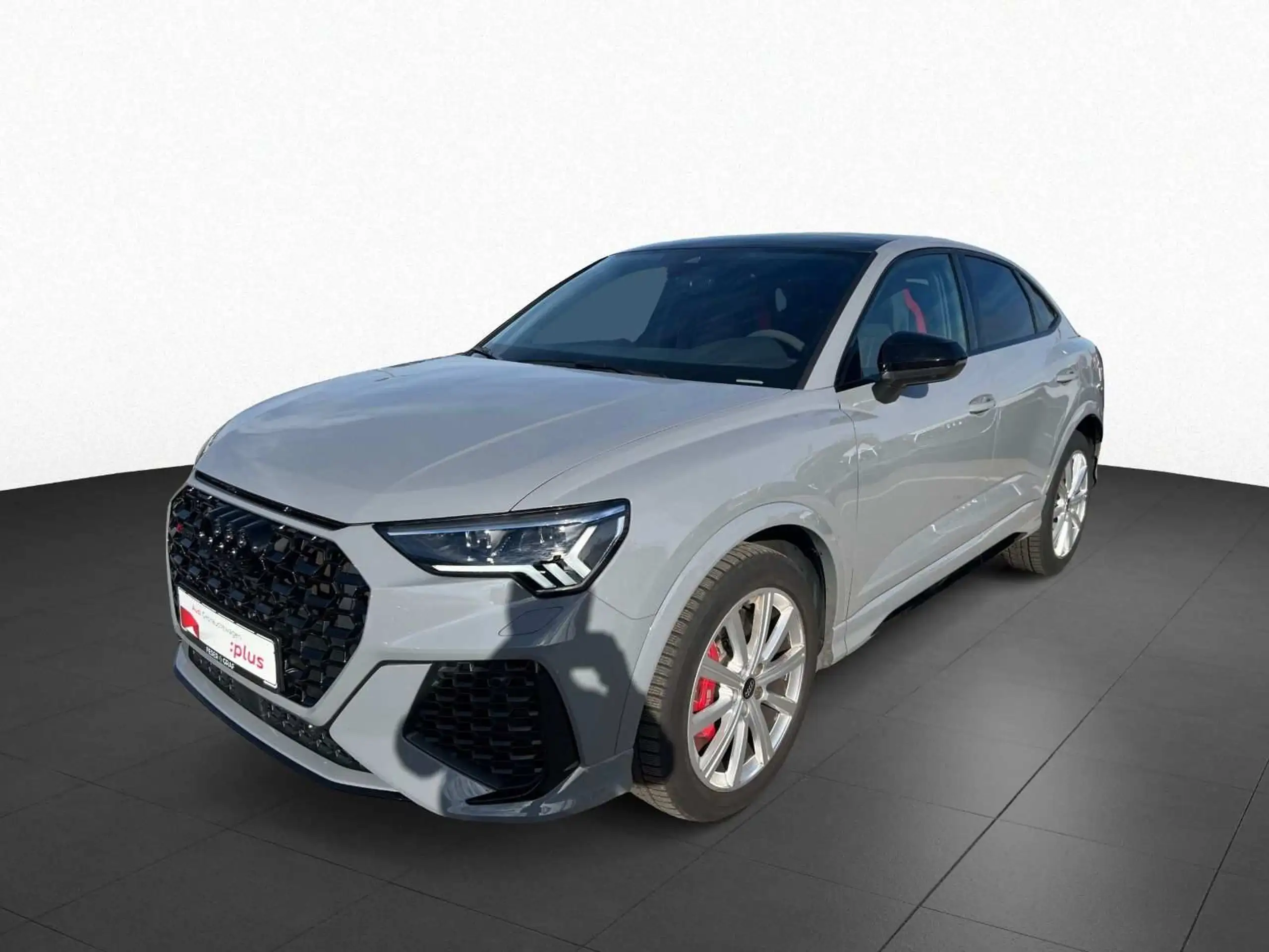 Audi - RS Q3