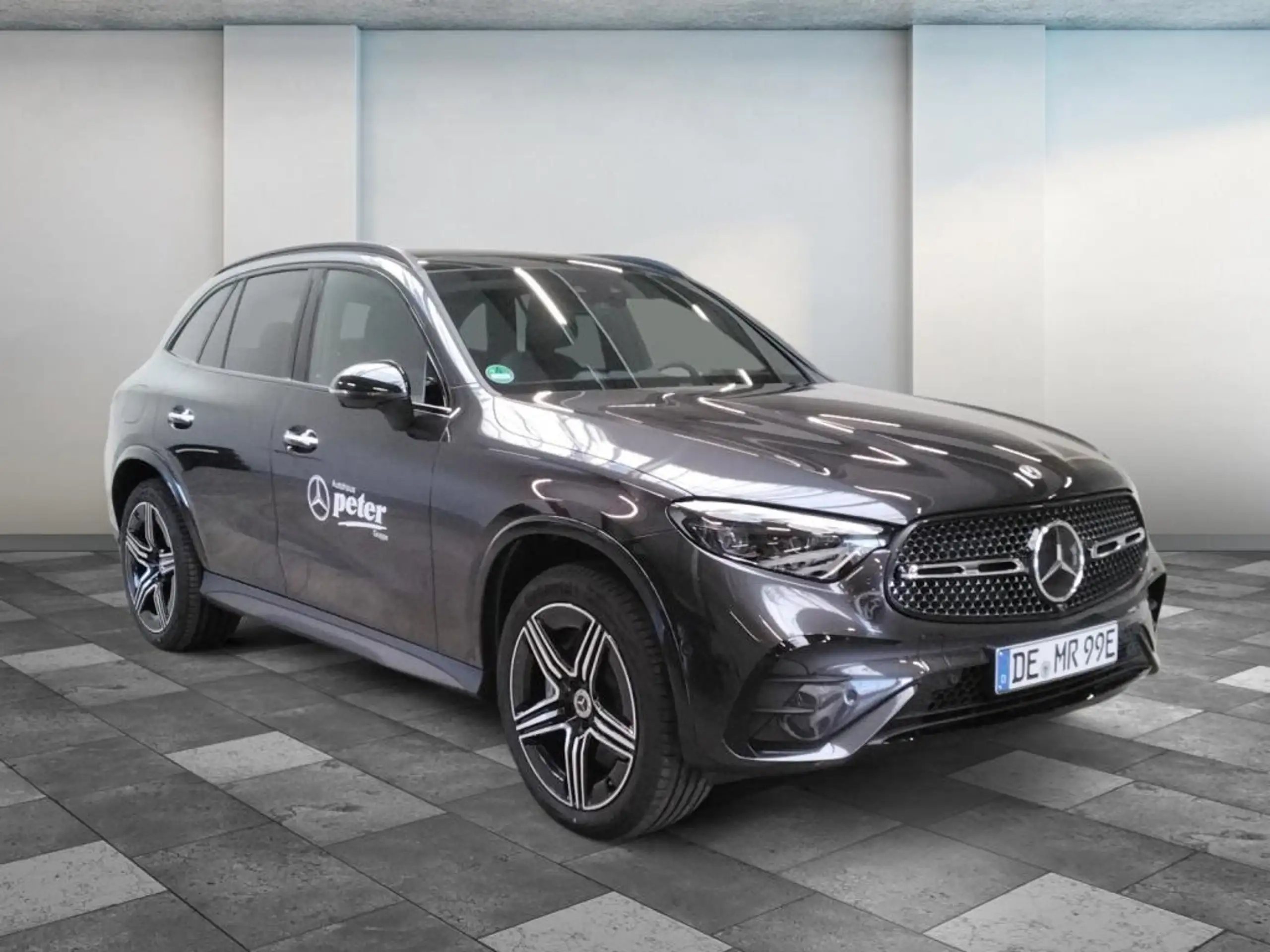 Mercedes-Benz - GLC 300