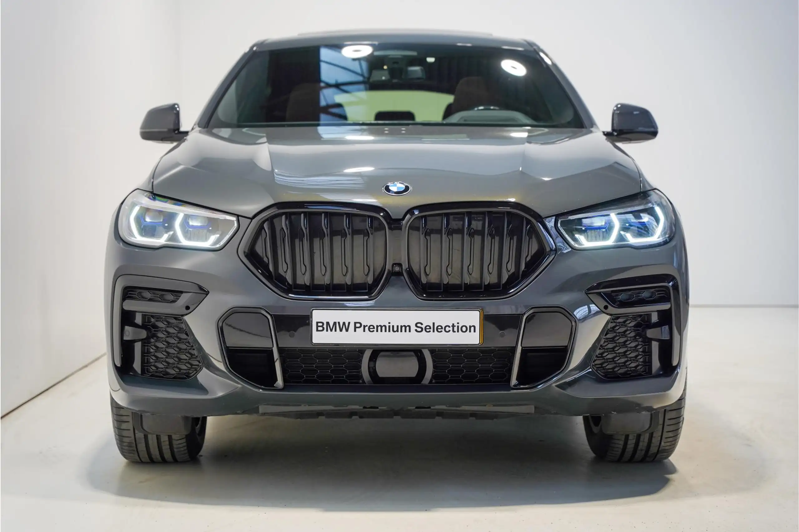 BMW - X6