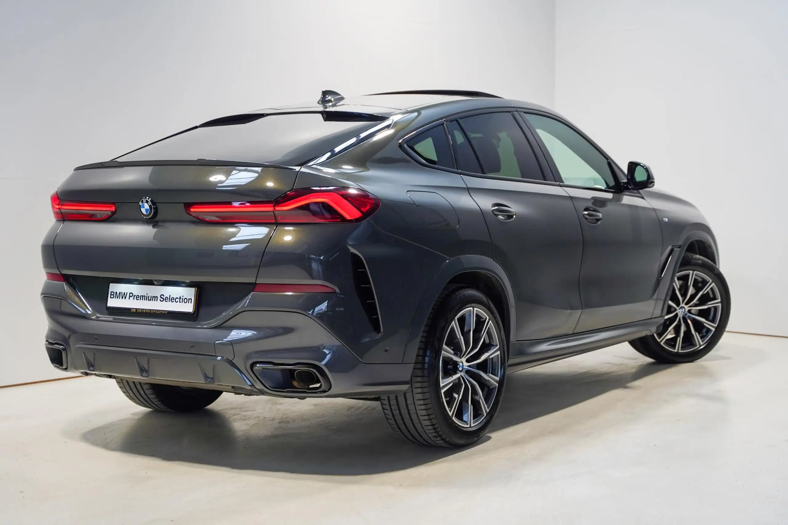 BMW - X6