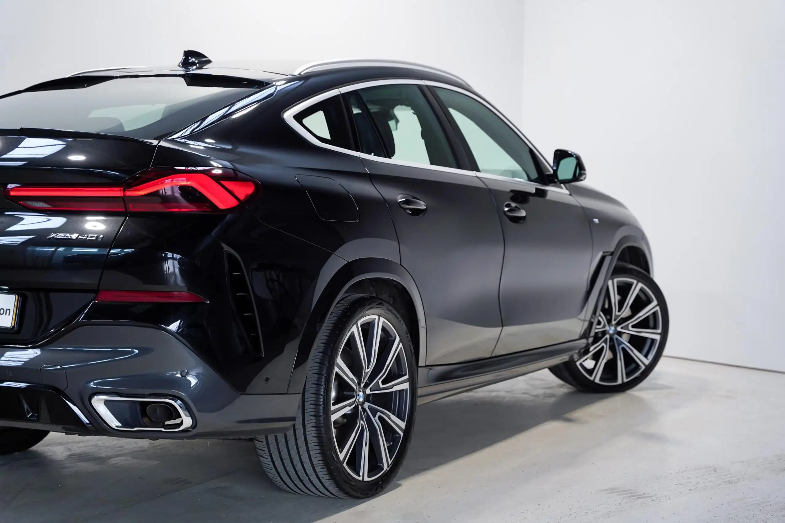 BMW - X6