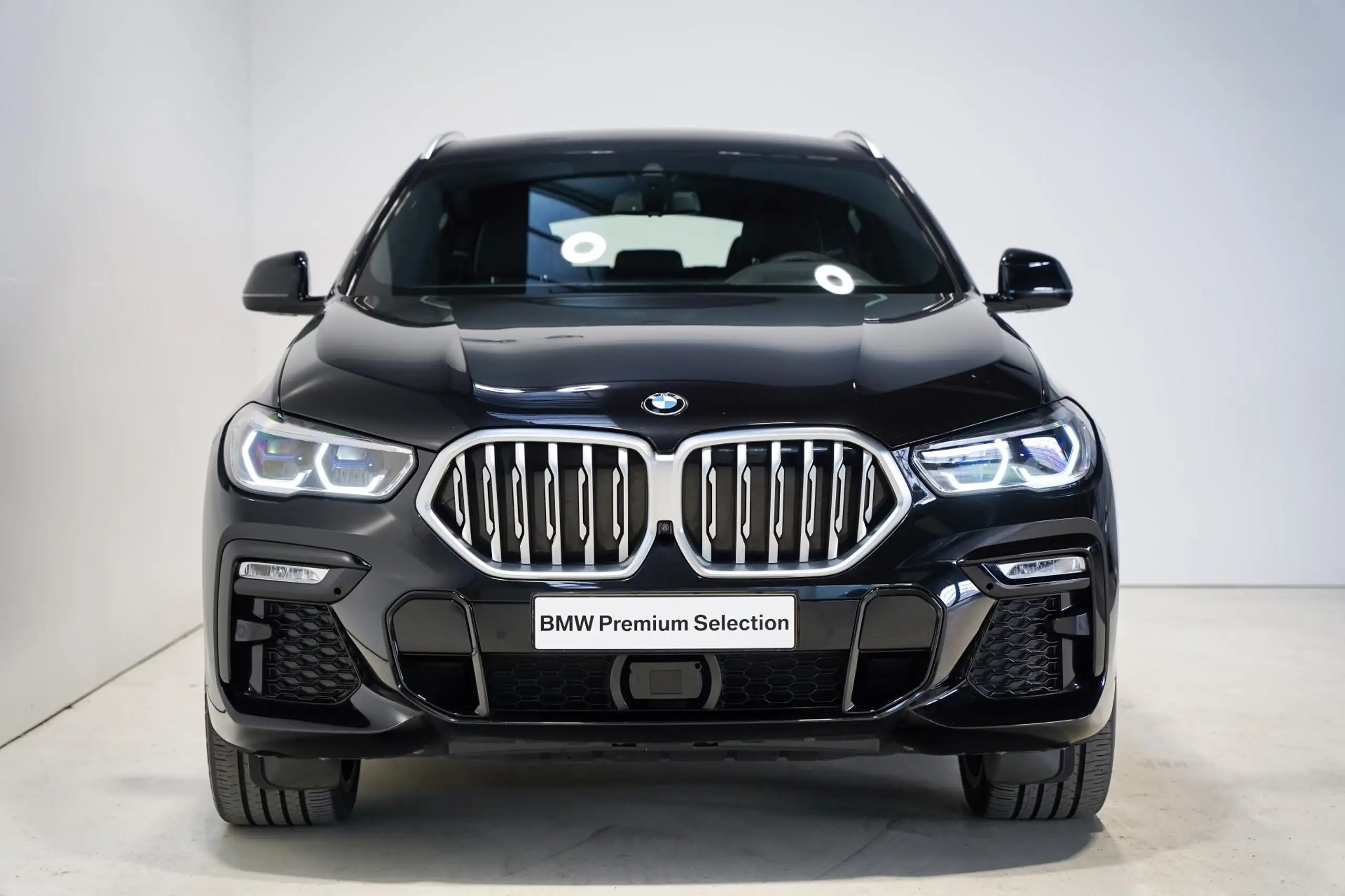 BMW - X6