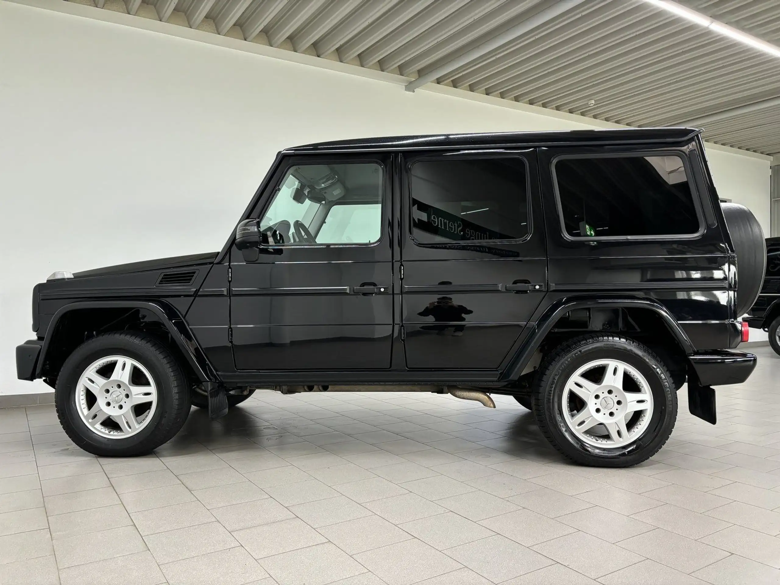 Mercedes-Benz - G 350