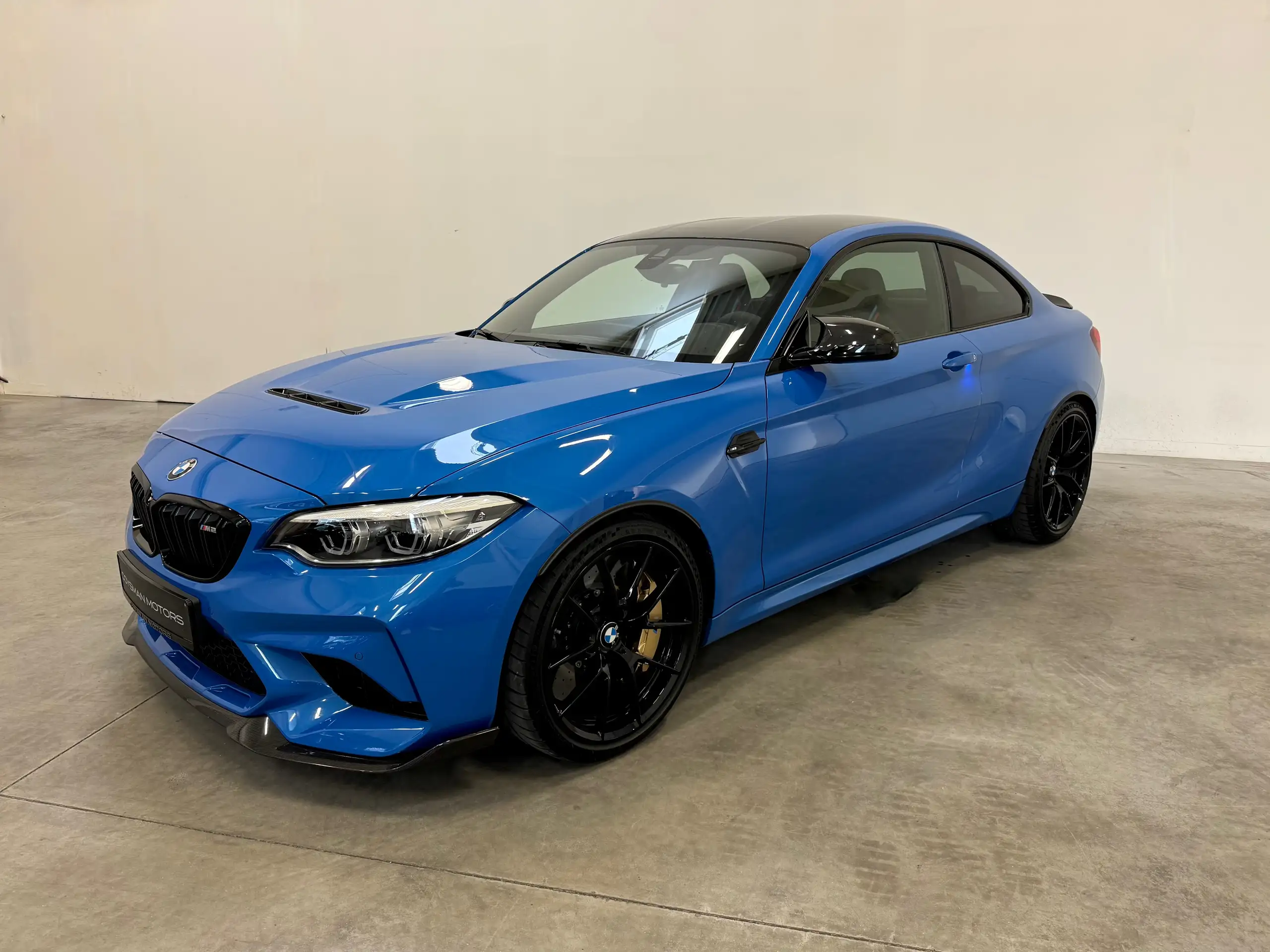 BMW - M2