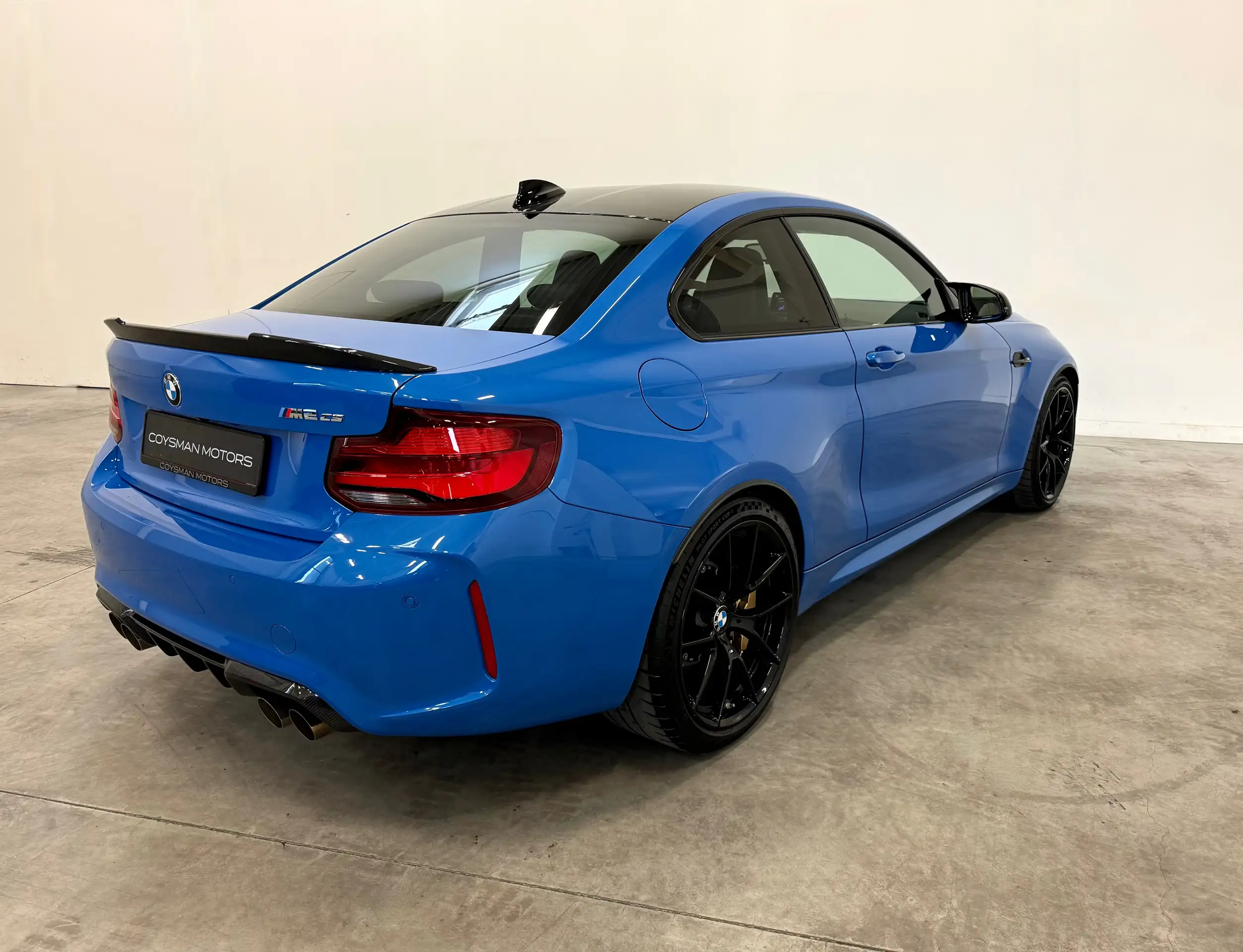 BMW - M2