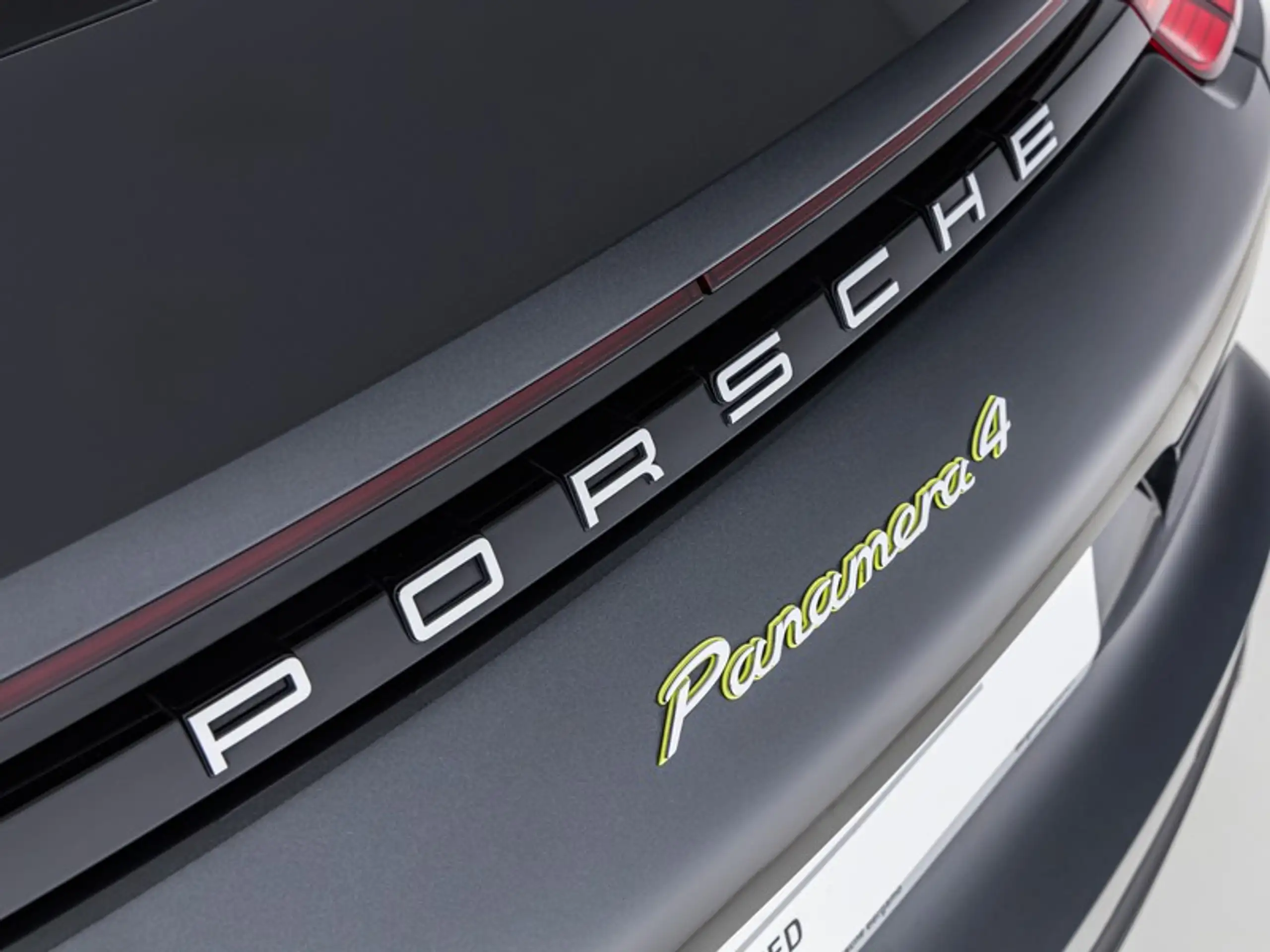 Porsche - Panamera