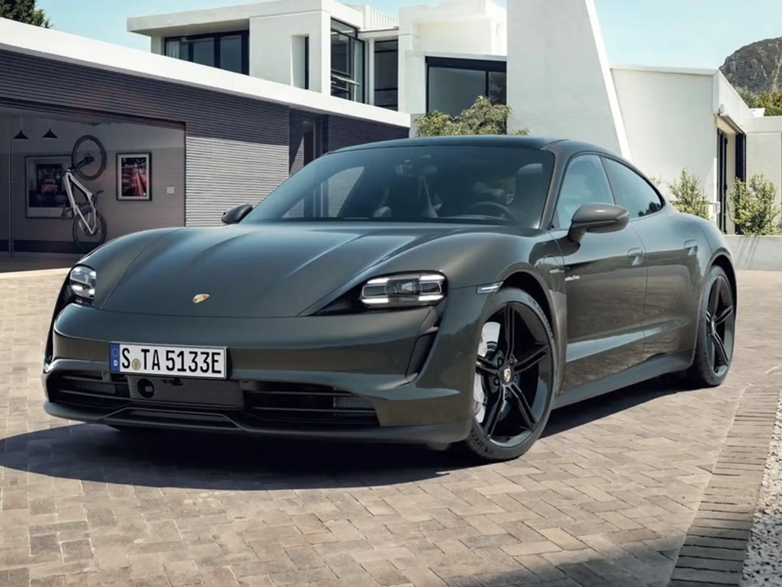 Porsche Taycan 2021