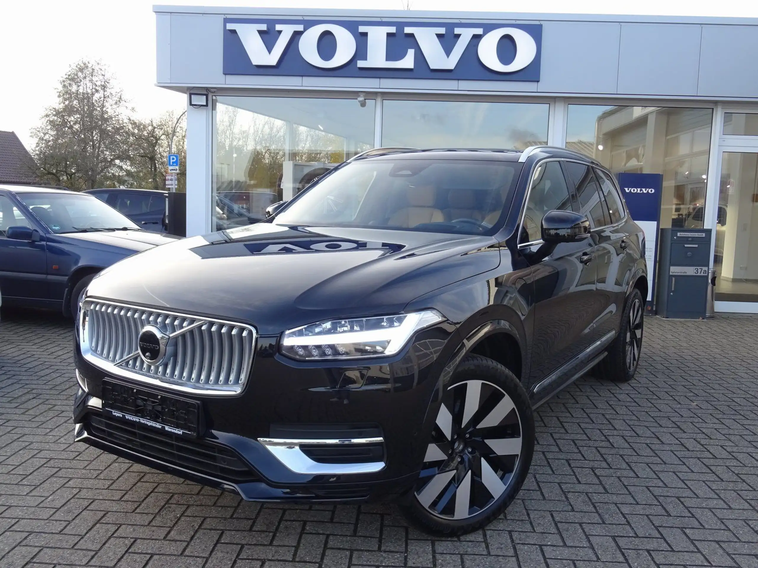 Volvo - XC90