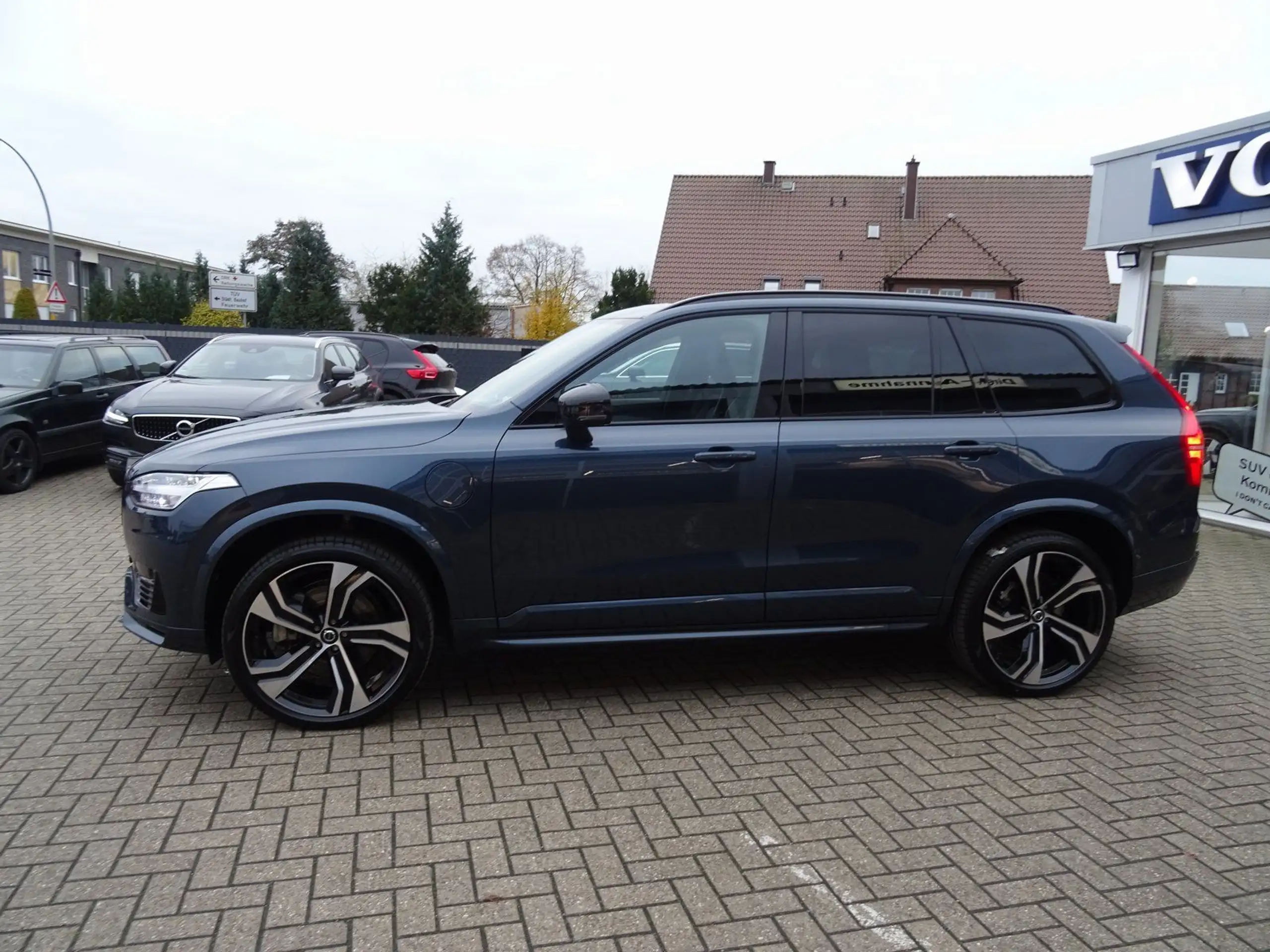 Volvo - XC90