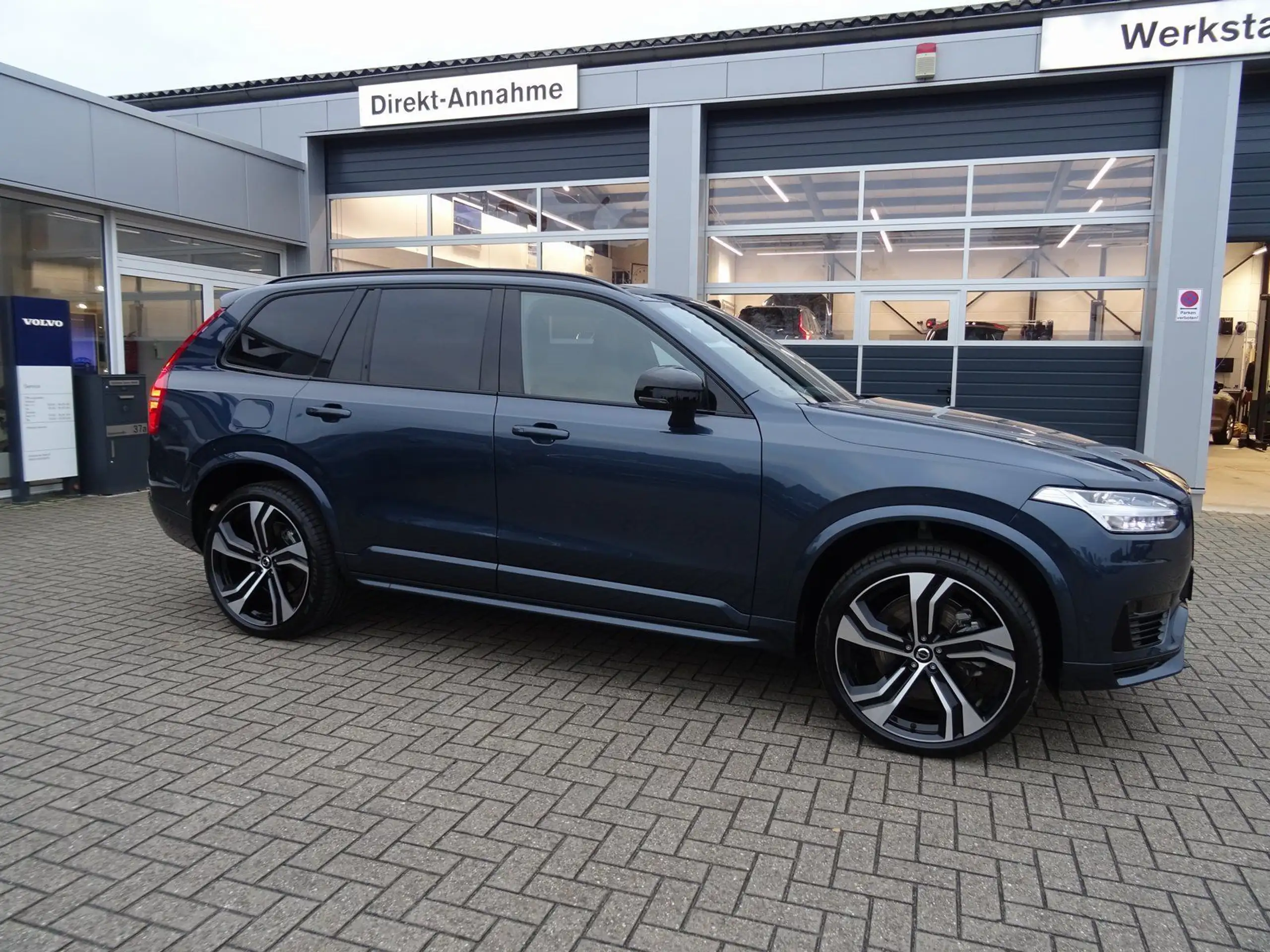 Volvo - XC90