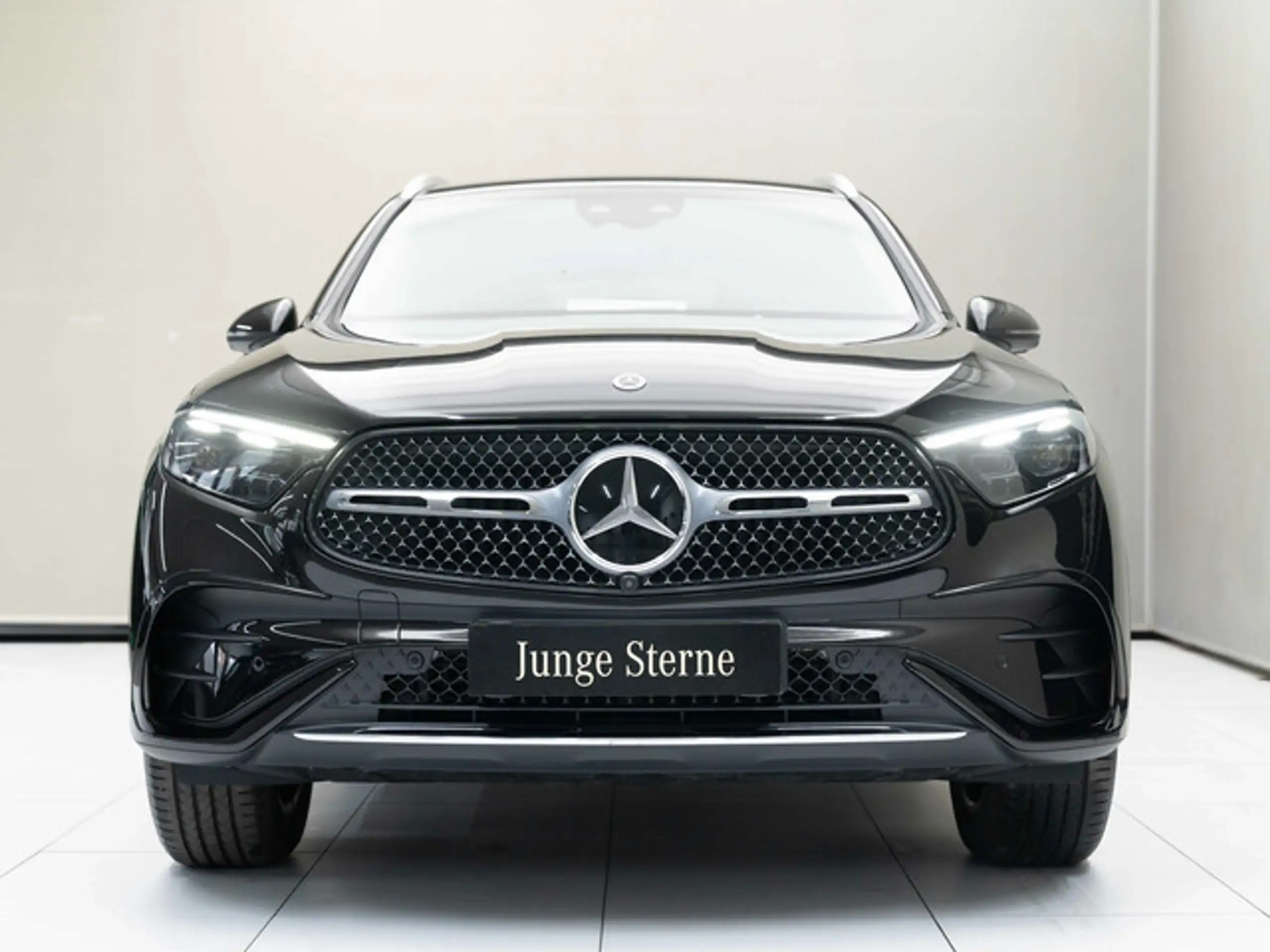 Mercedes-Benz - GLC 300