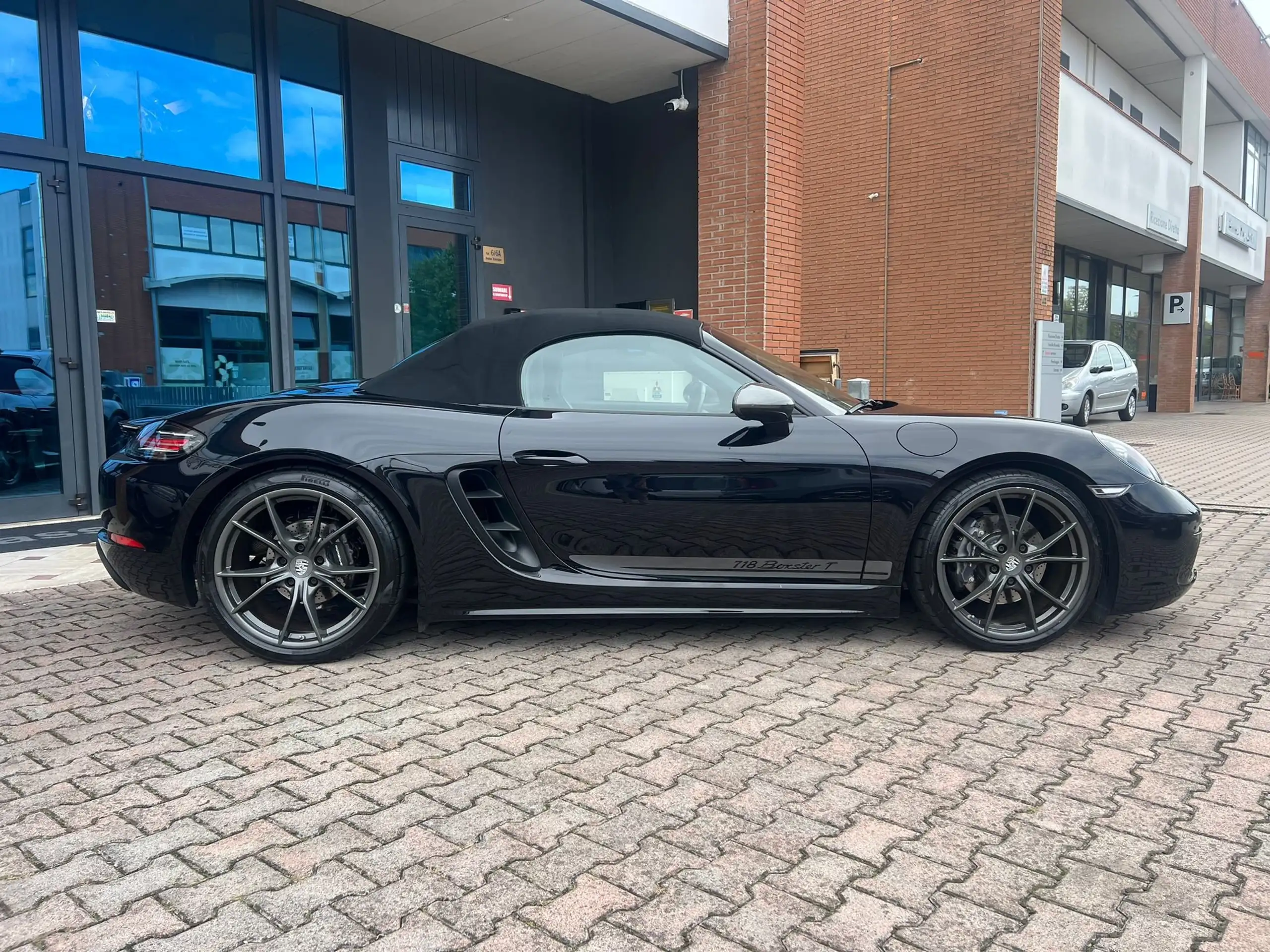 Porsche - Boxster