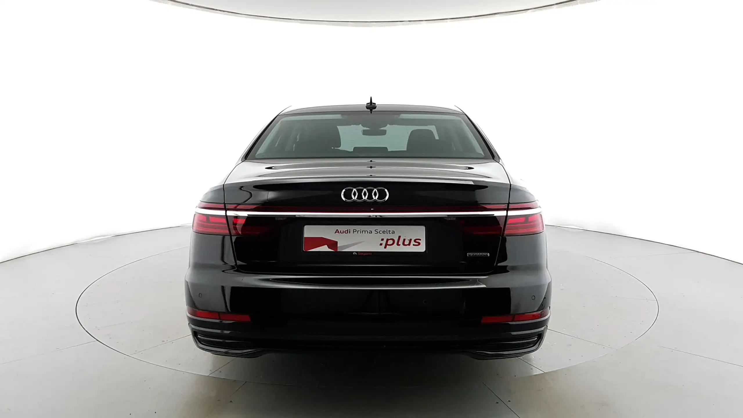 Audi - A8