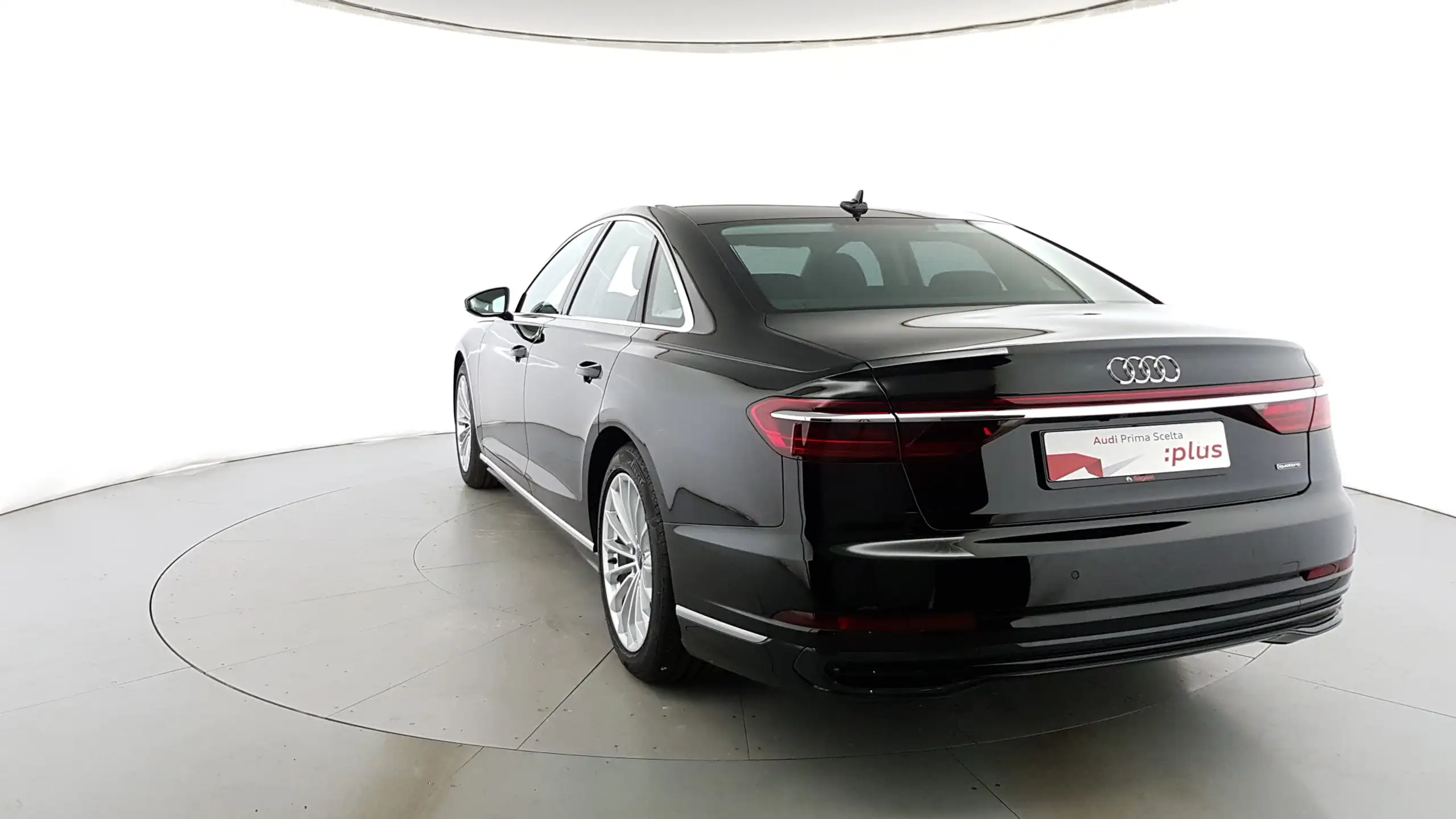 Audi - A8