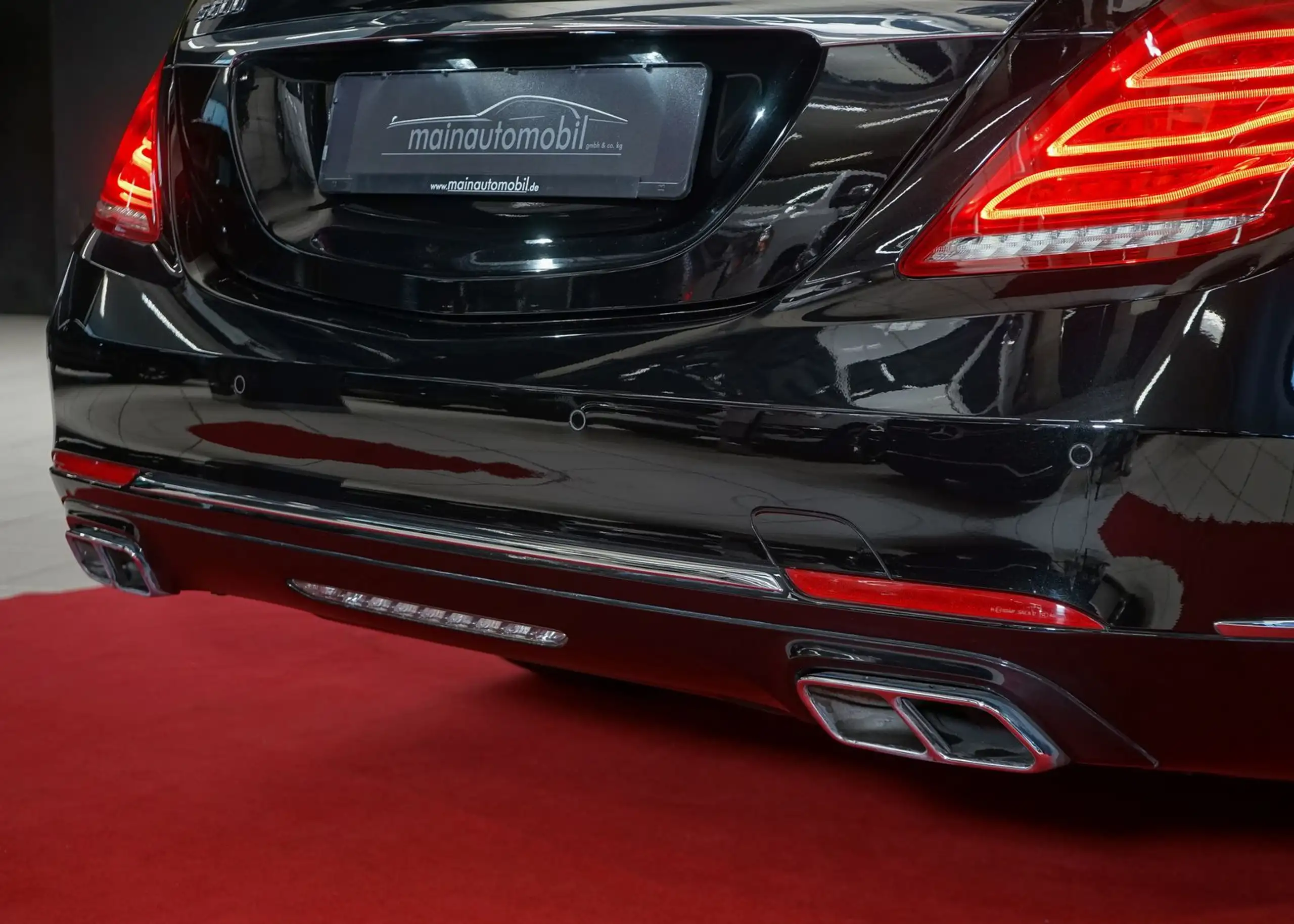 Mercedes-Benz - S 600