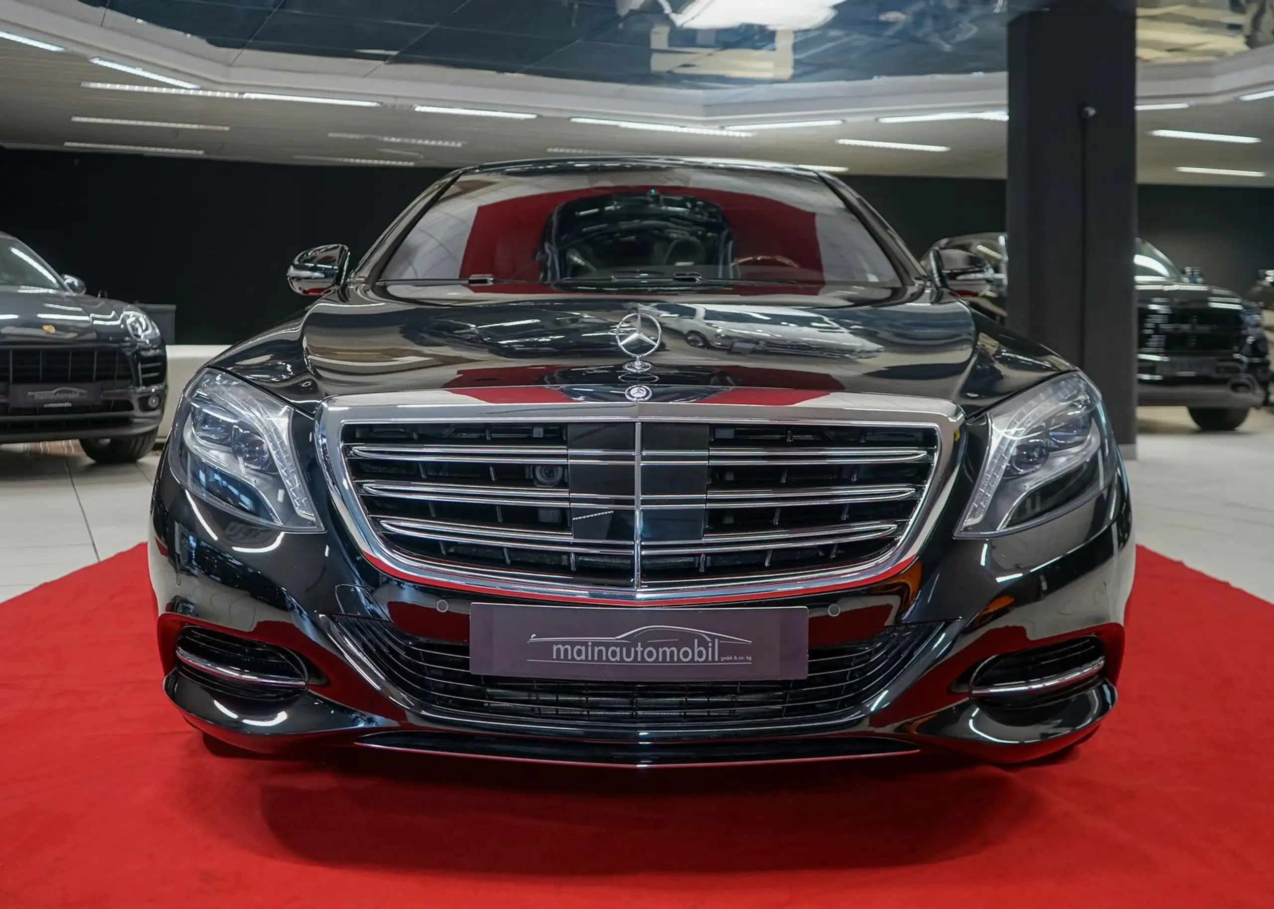 Mercedes-Benz - S 600