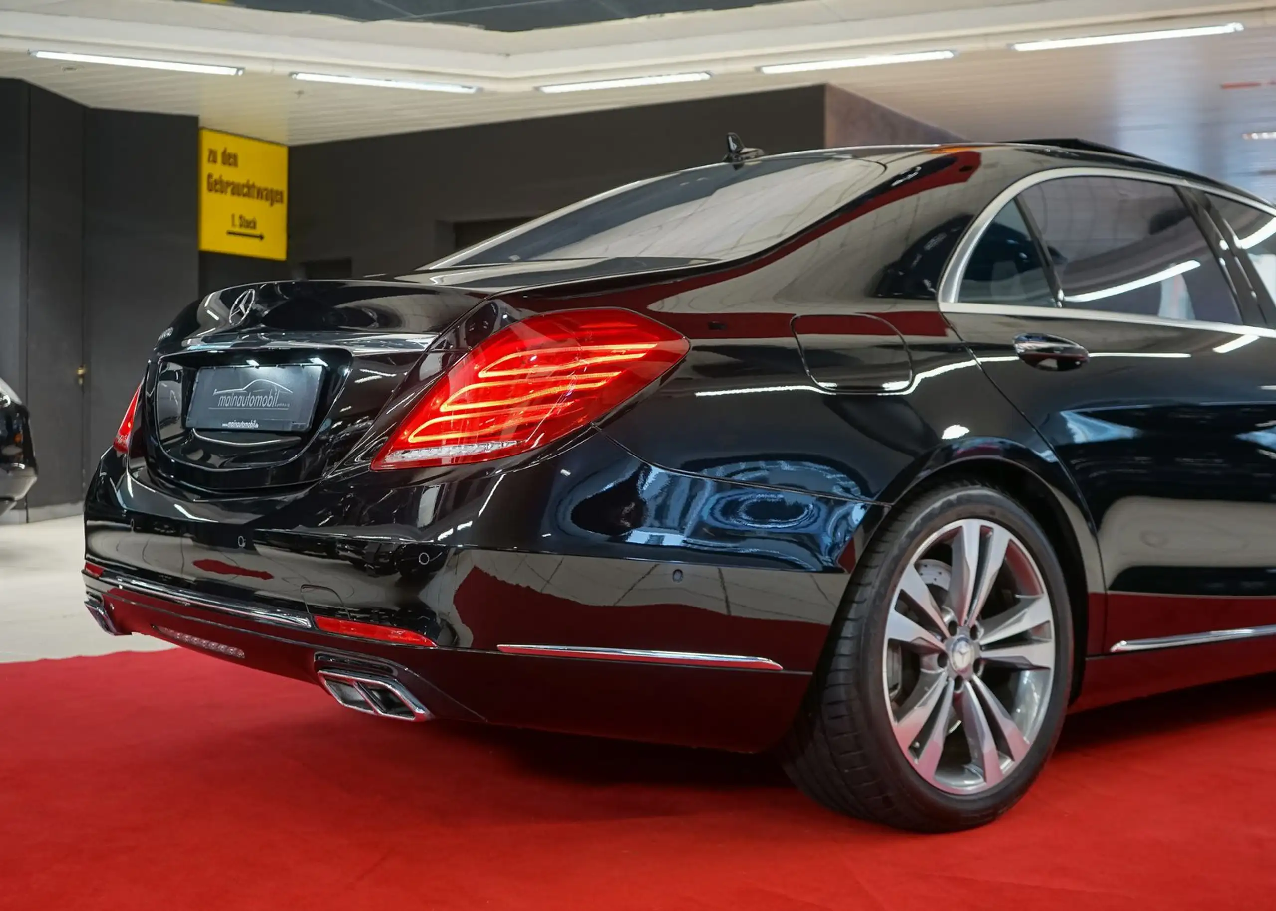 Mercedes-Benz - S 600