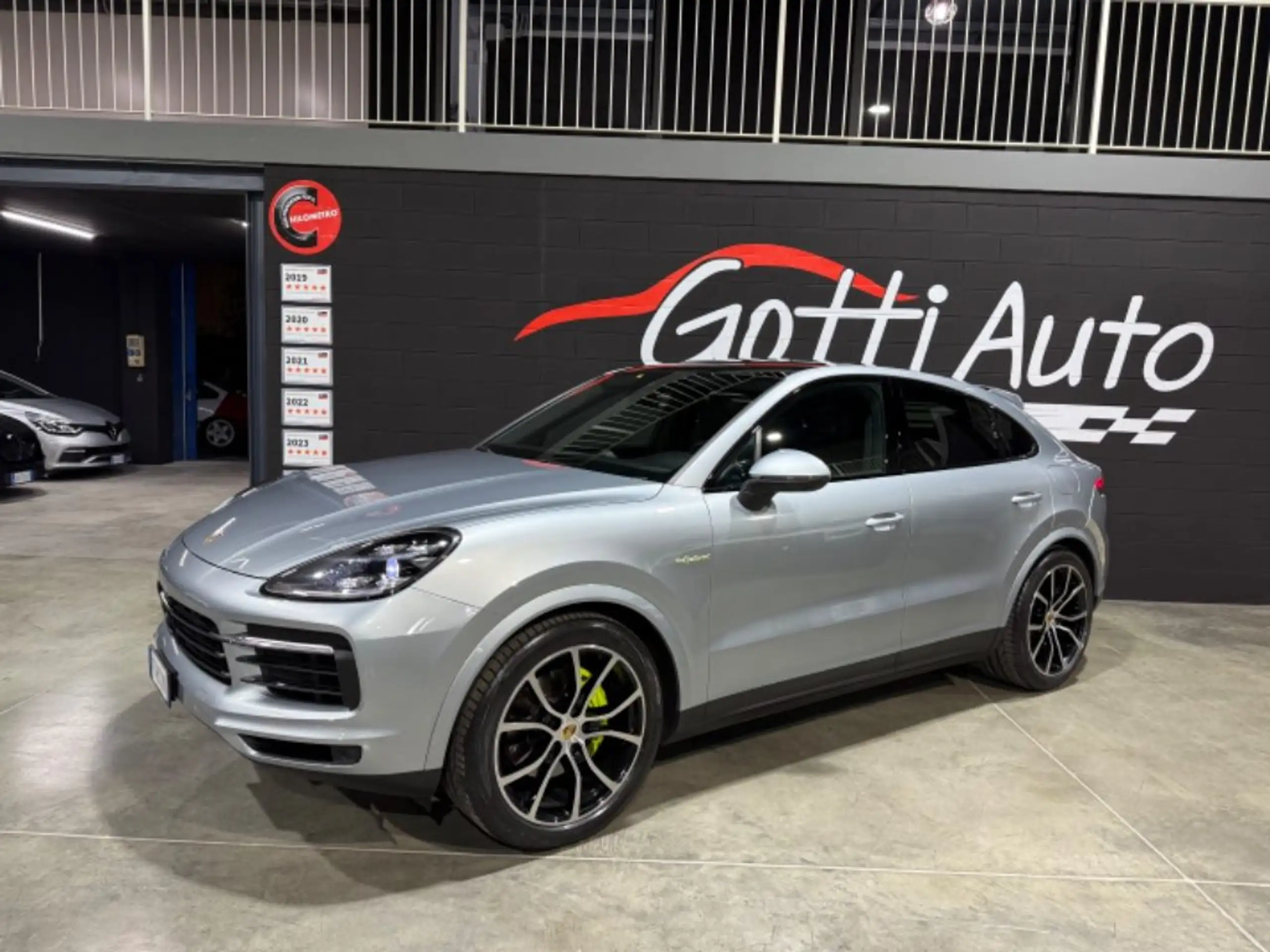 Porsche - Cayenne