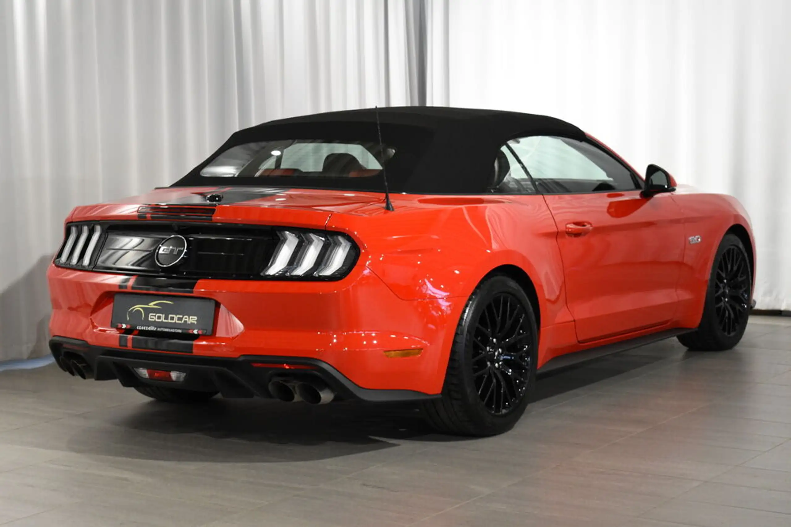 Ford - Mustang