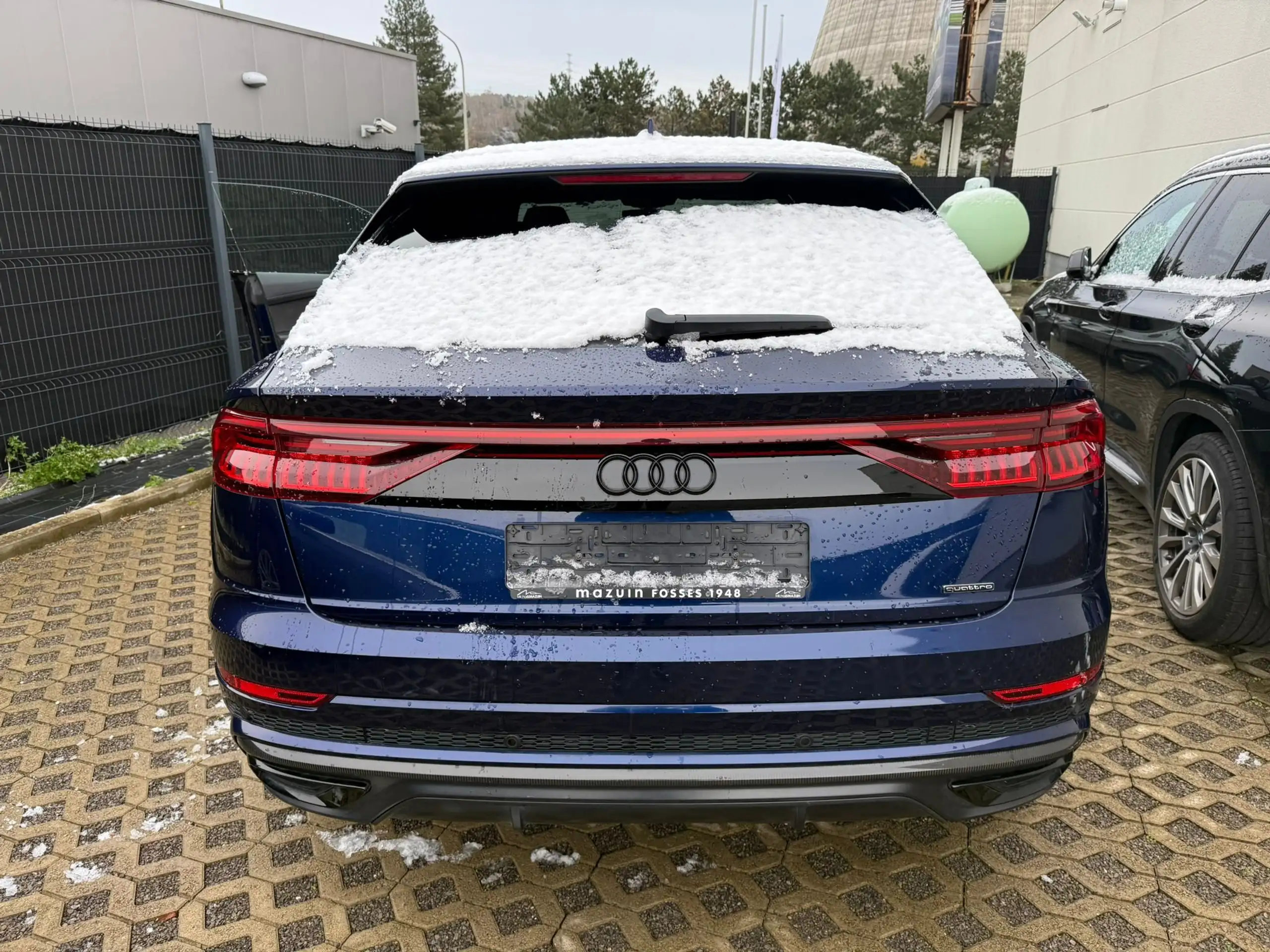 Audi - Q8