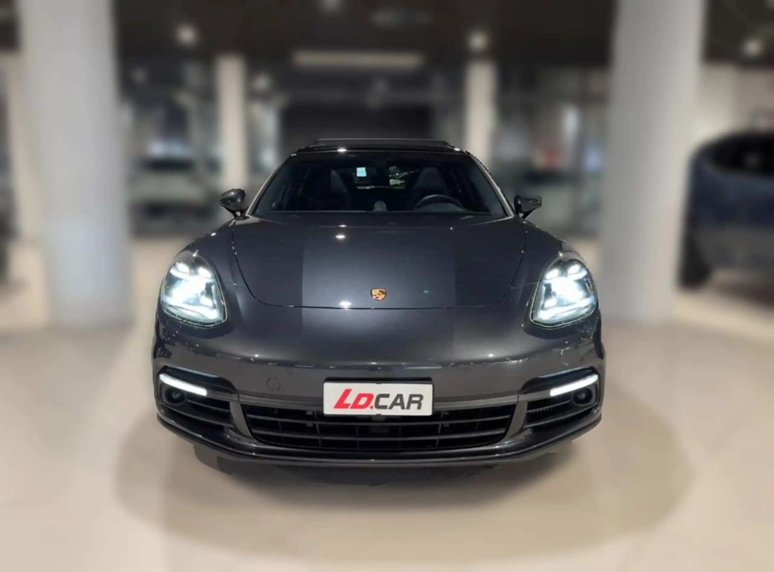 Porsche - Panamera