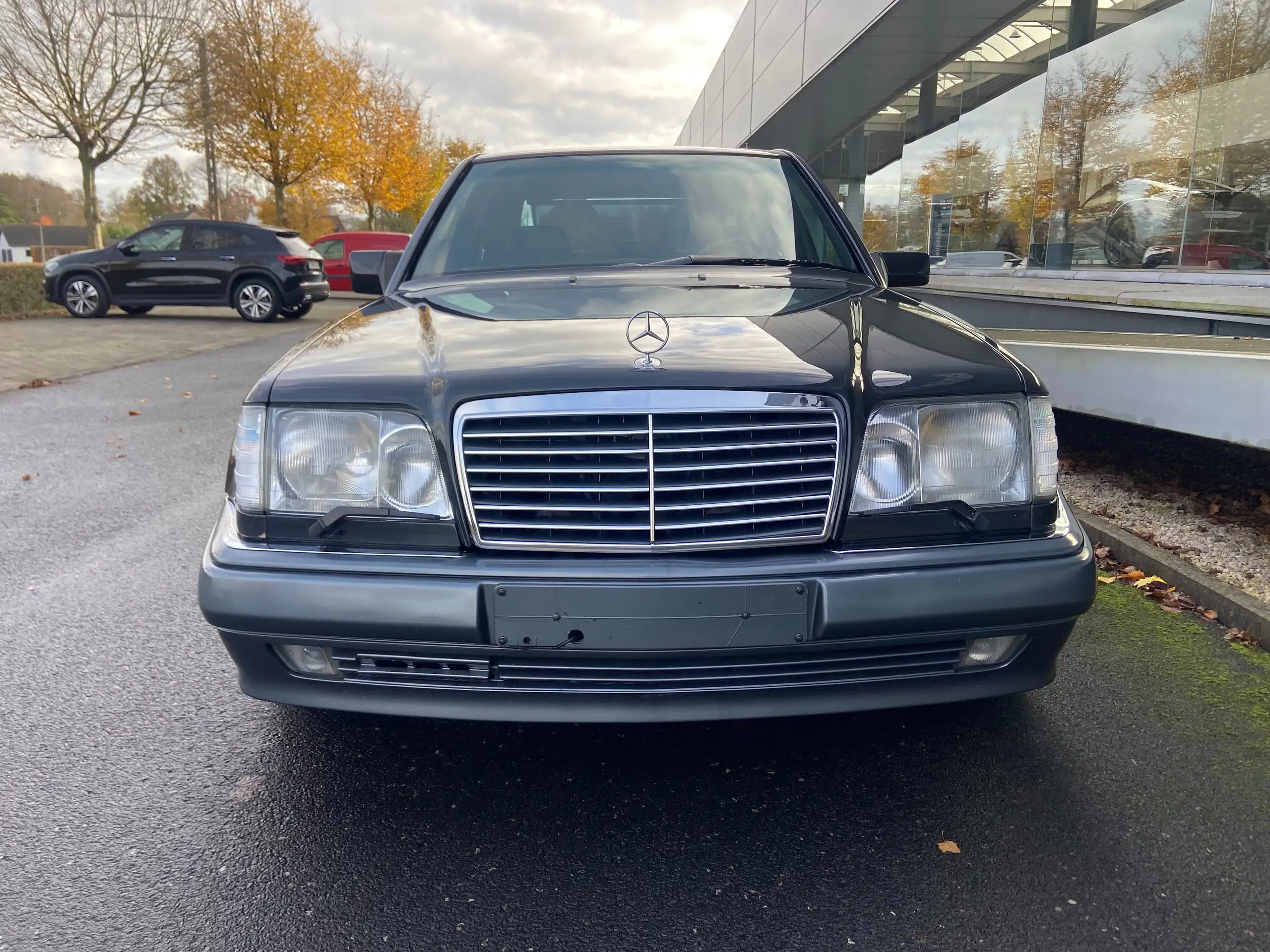 Mercedes-Benz - E 500