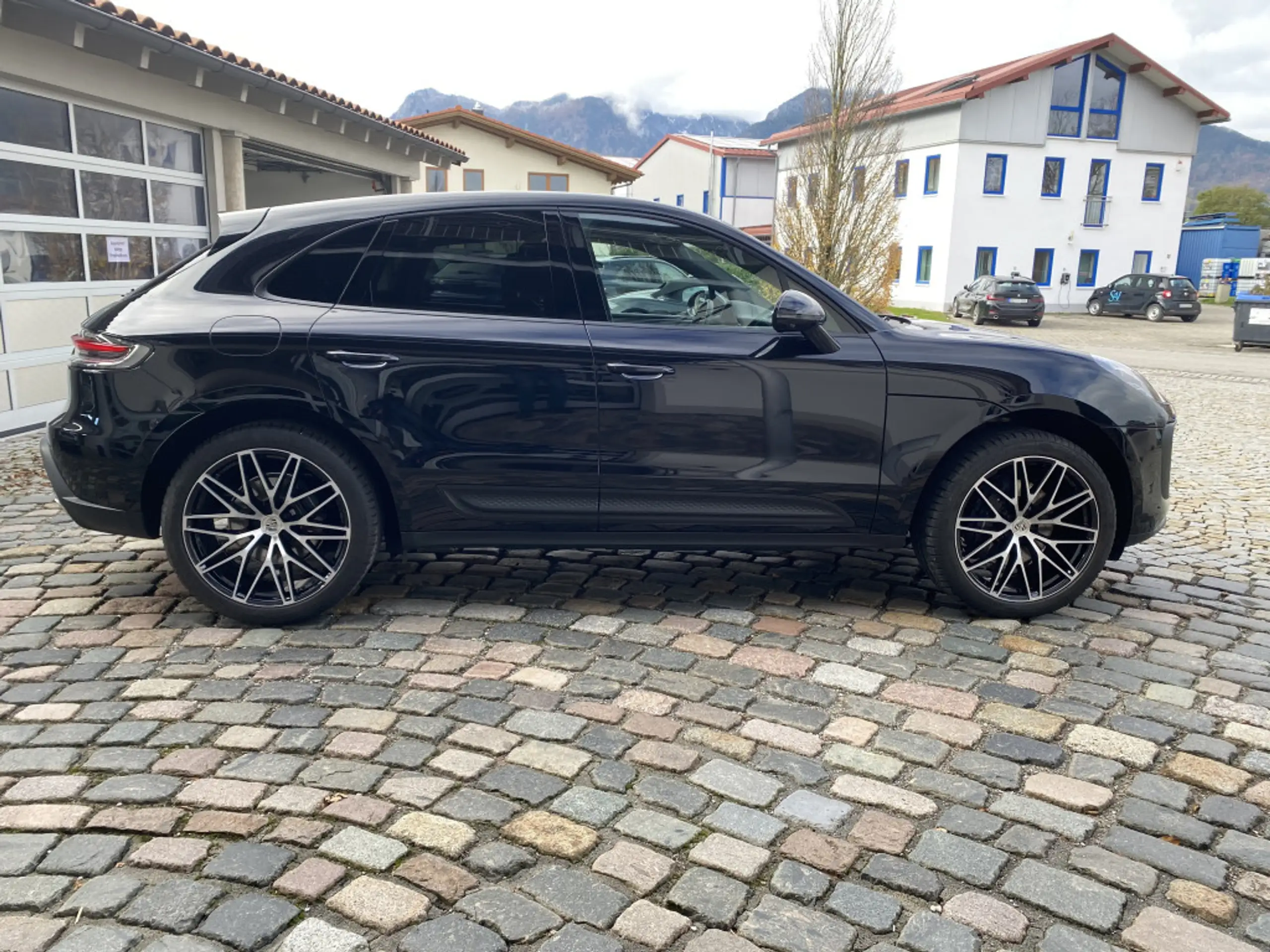 Porsche - Macan