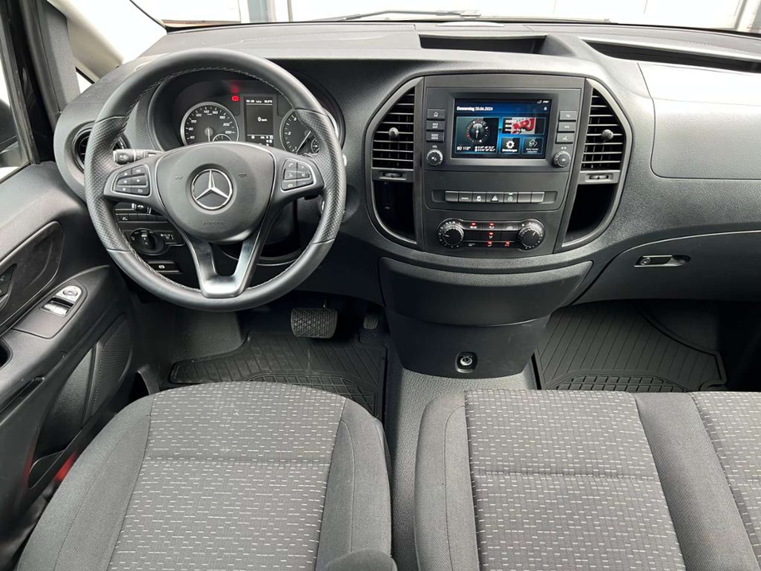 Mercedes-Benz - Vito