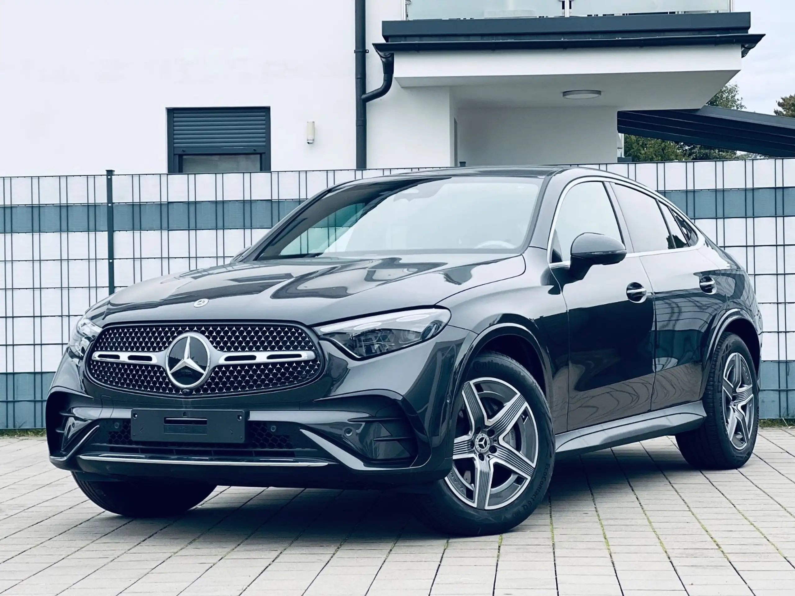 Mercedes-Benz - GLC 200