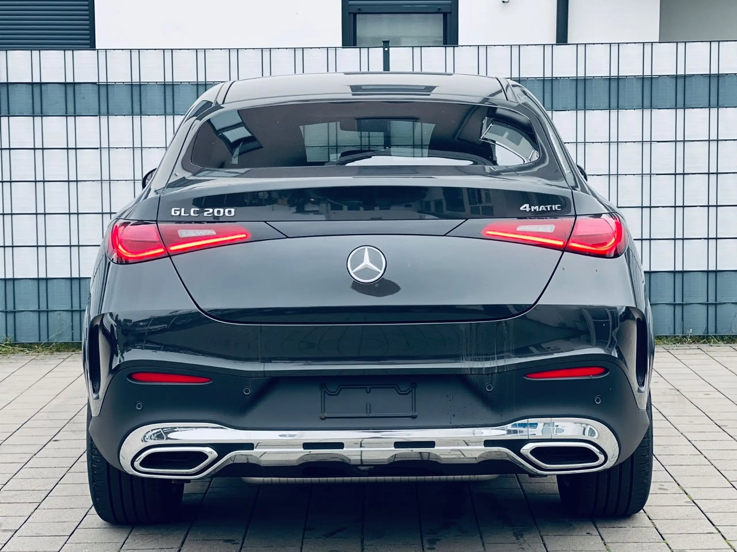 Mercedes-Benz - GLC 200