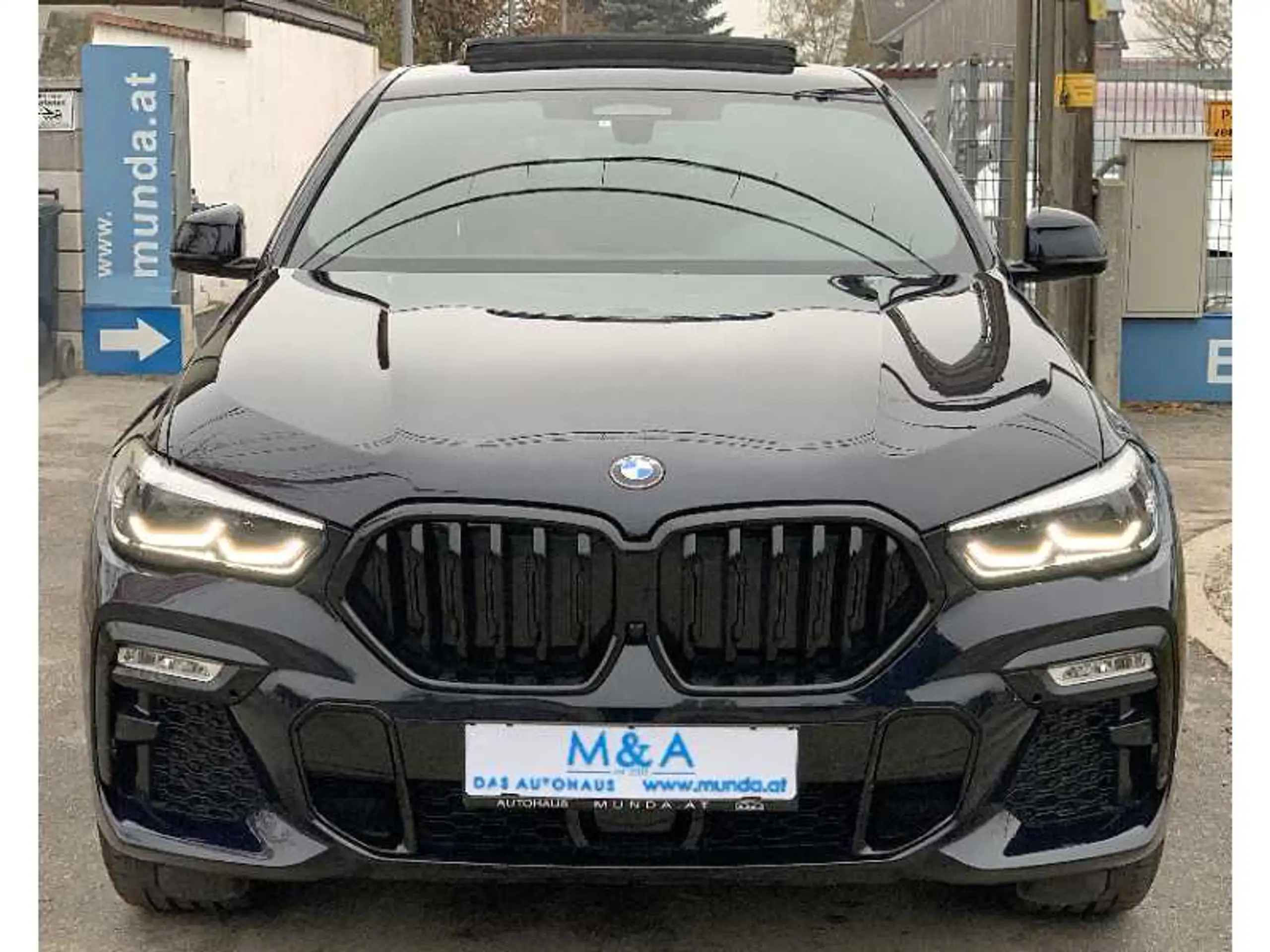 BMW - X6